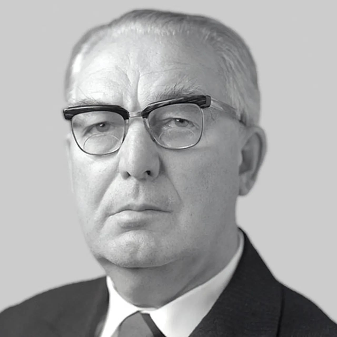 Porträt von Pyotr Gusenkov (1905–1975) – Gedenkseite