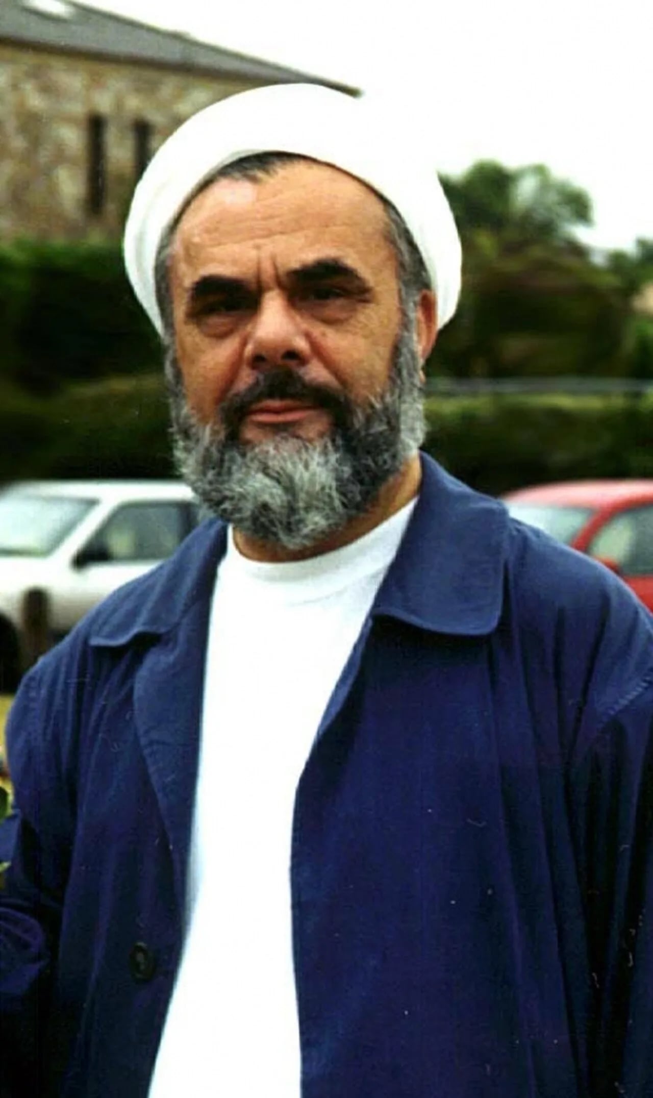 Portrait of Mahmud Esad Coşan (1938–2001) – memorial page