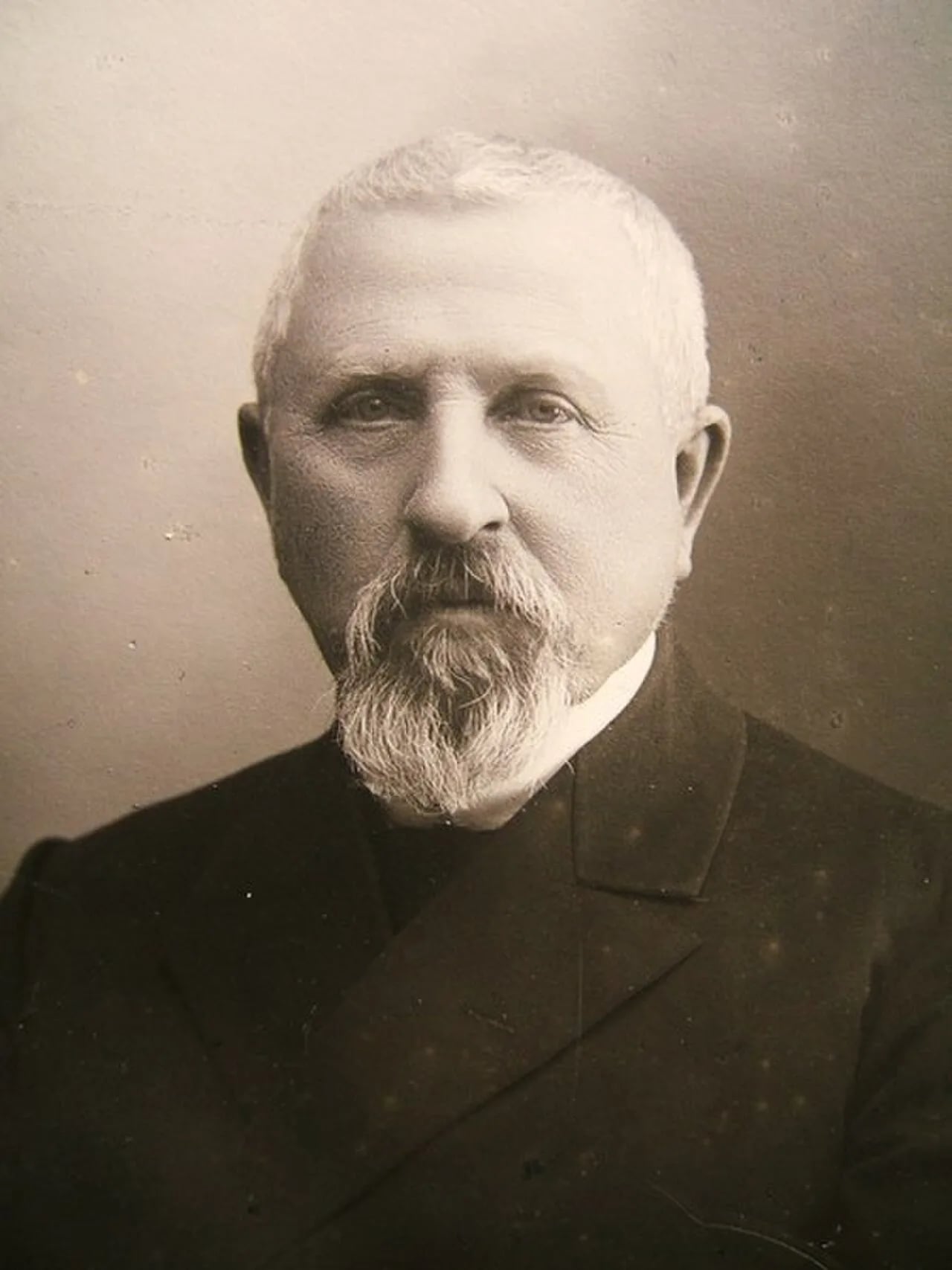 Portrait of Pavel Derbenyov (1852–1920) – memorial page