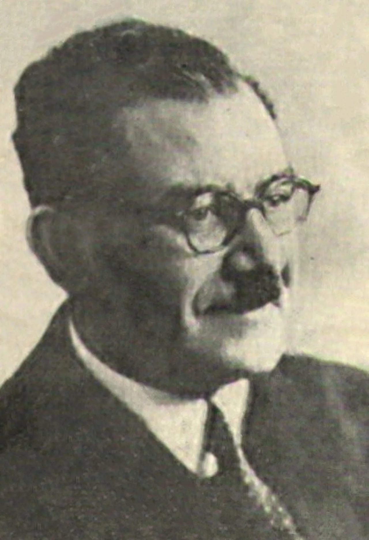 Portrait of Ali Moustafa Mosharafa (1898–1950) – memorial page