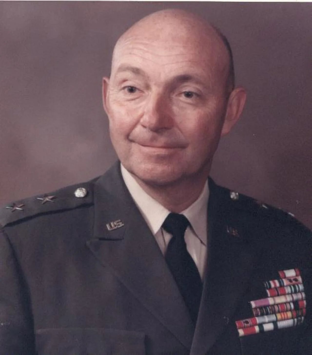Portrait of Phillip Davidson (1915–1996) – memorial page
