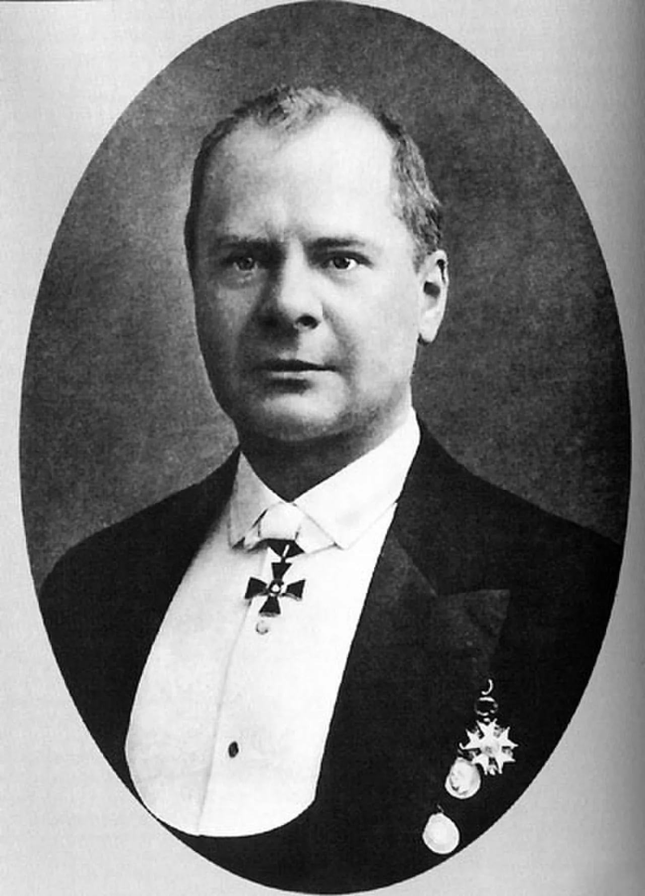 Portrait of Grigori Grigorjewitsch Jelissejew (1864–1949) – memorial page