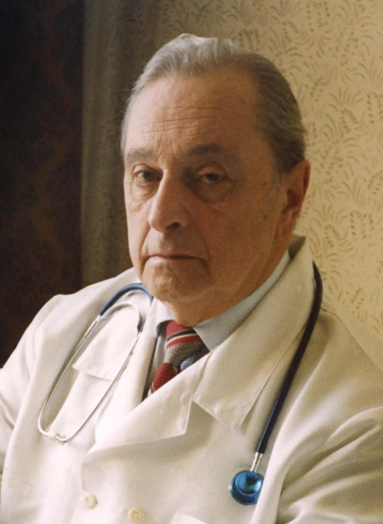 Porträt von Vladimir Yefetov (1924–2013) – Gedenkseite