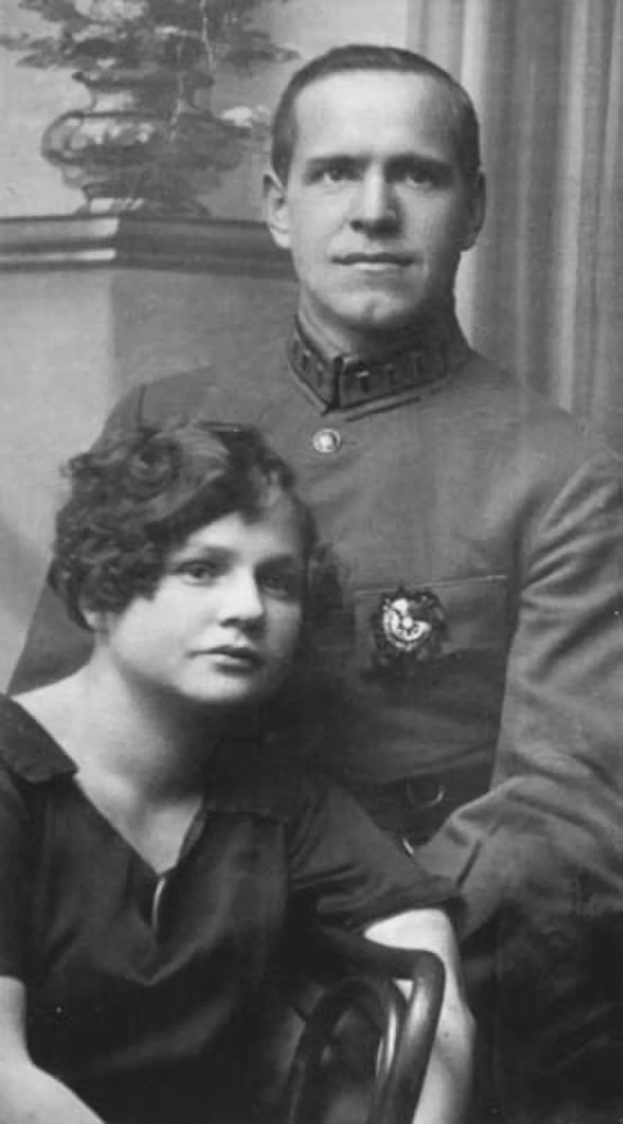 Portrait of Alexandra Dievna Zhukova (1900–1967) – memorial page