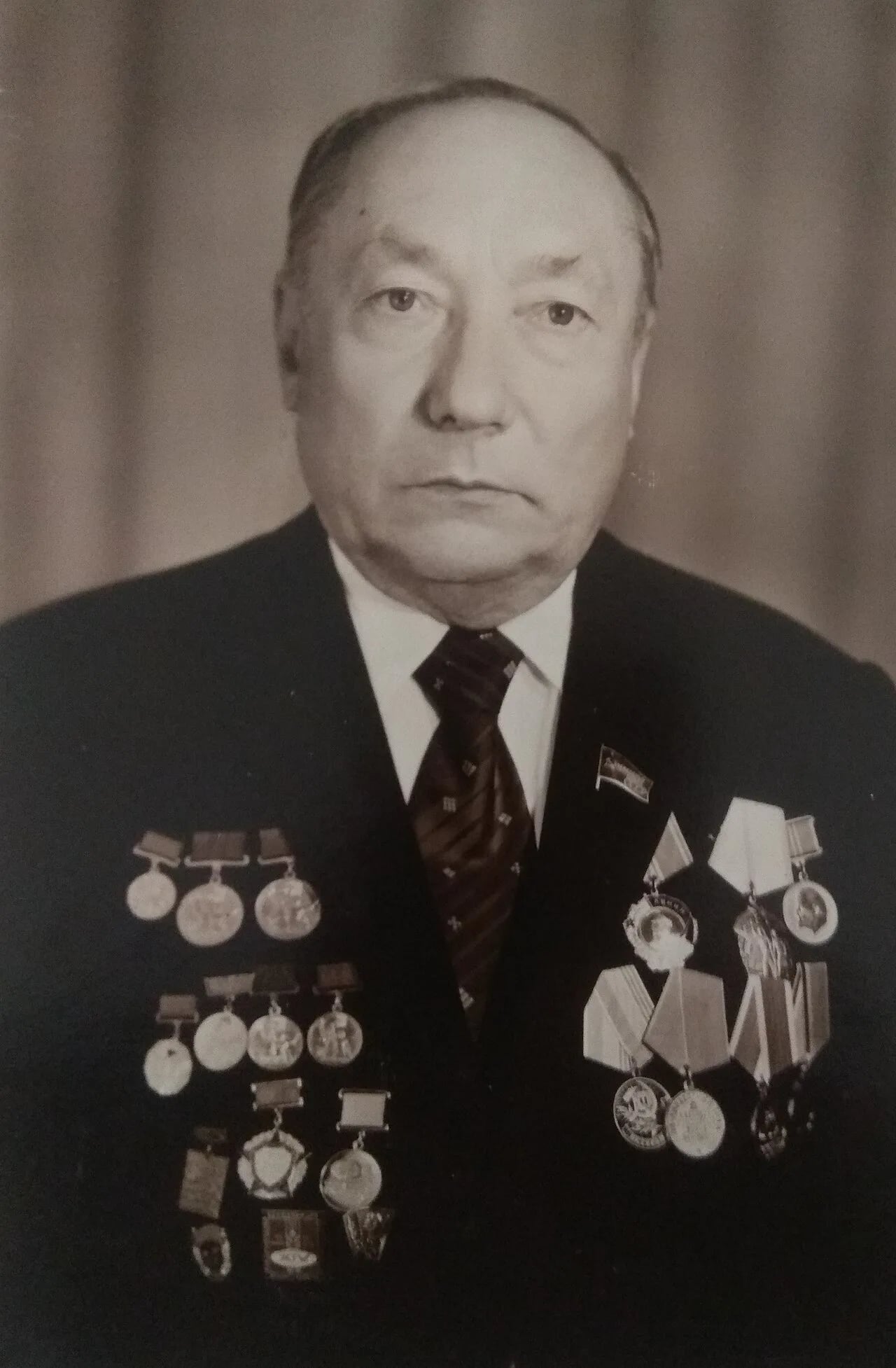 Porträt von Nikolai Iwanowitsch Schukowski (1909–1987) – Gedenkseite