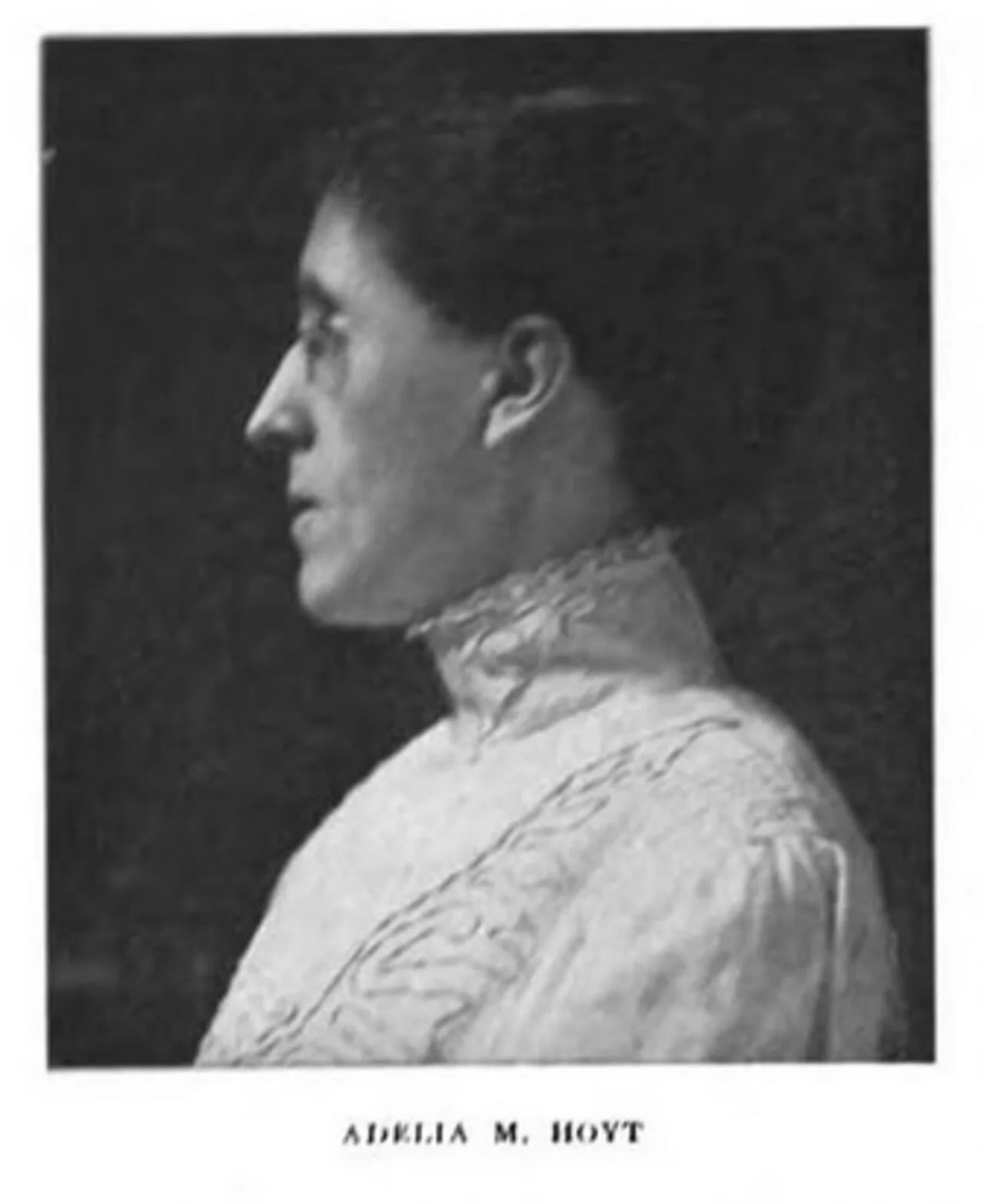 Portrait of Adelia M. Hoyt (1865–1966) – memorial page
