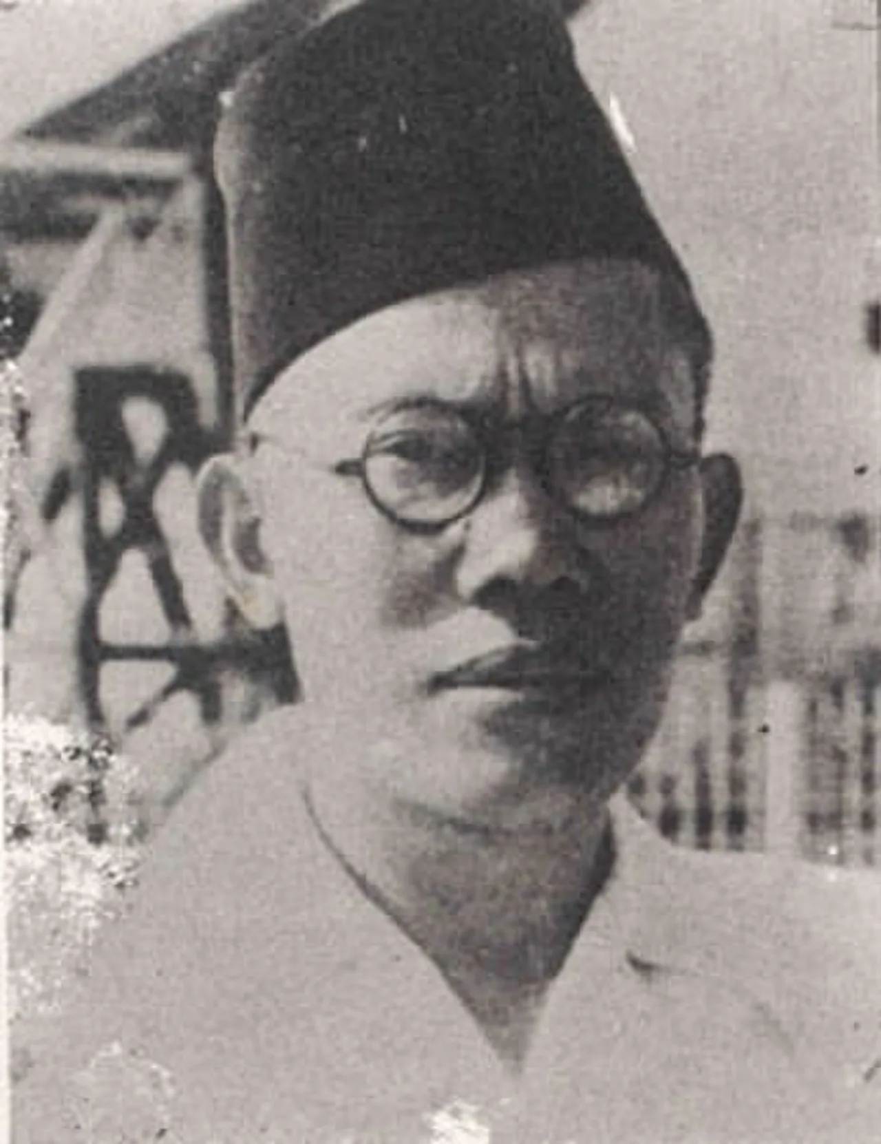 Portrait of Sjafruddin Prawiranegara (1911–1989) – memorial page
