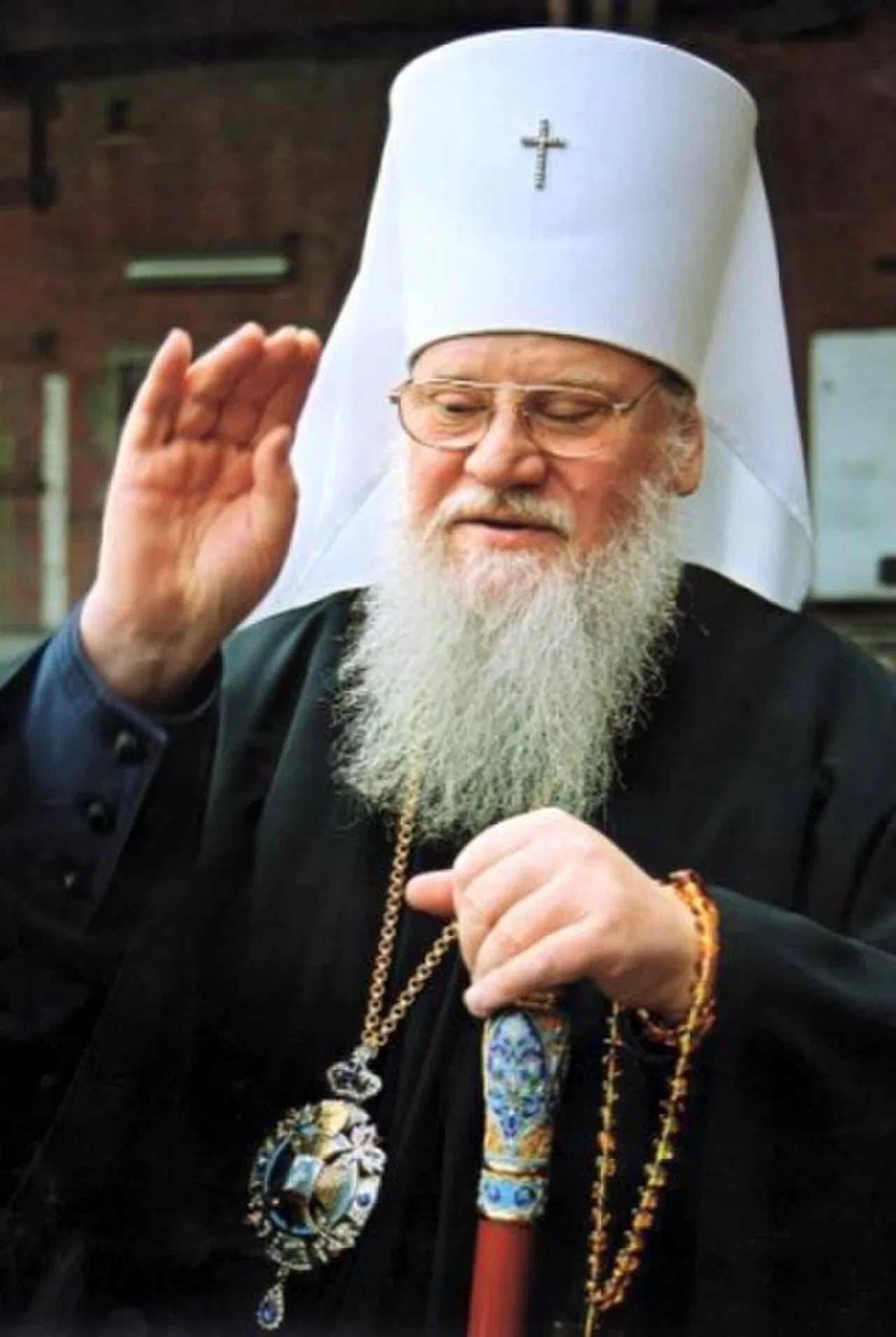 Porträt von Issidor (1941–2020) – Gedenkseite