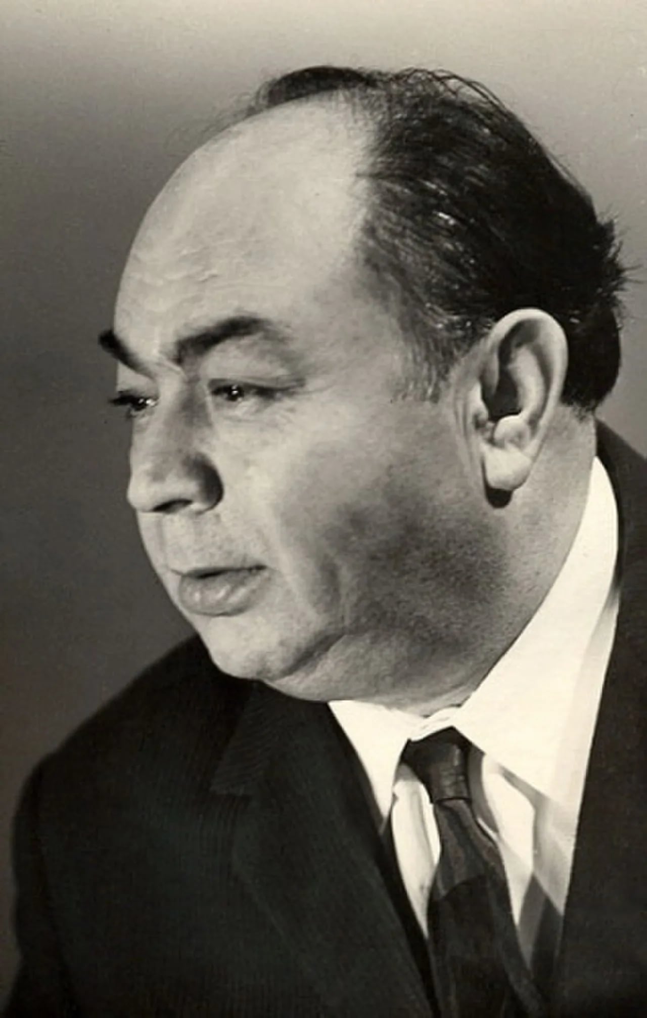 Portrait of Adil İsgəndərov (1910–1978) – memorial page