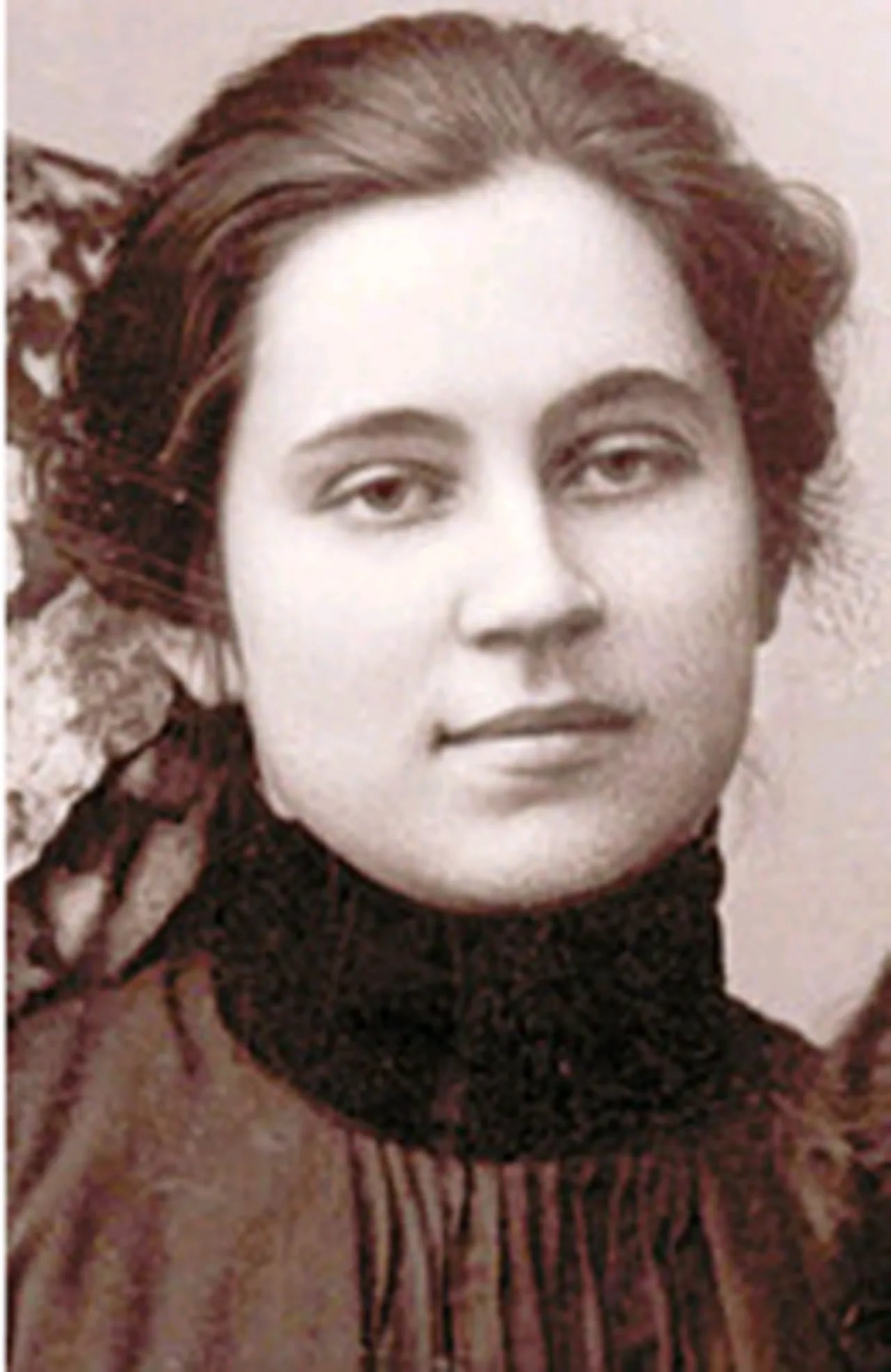 Porträt von Nataša Klimova (1885–1918) – Gedenkseite