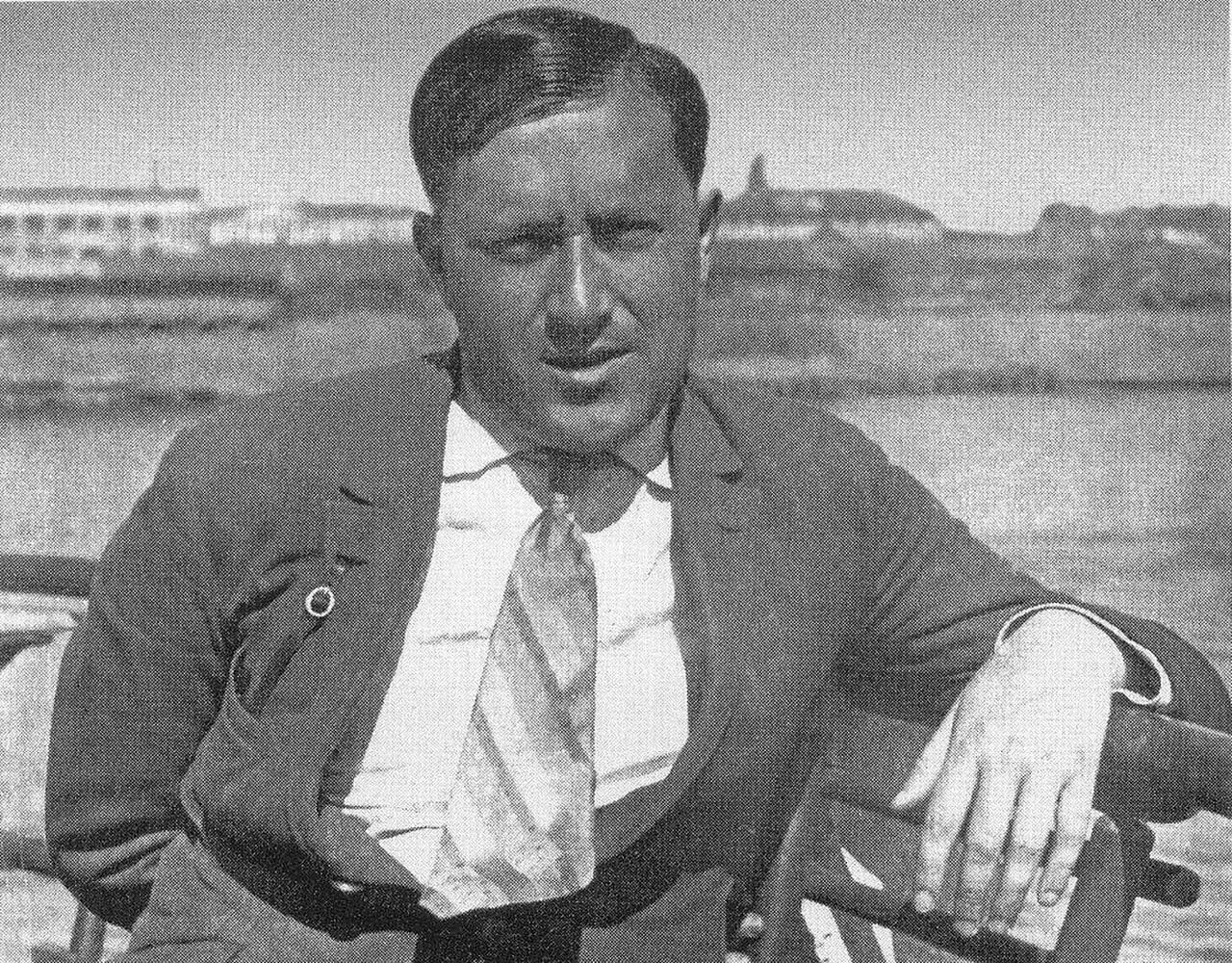 Porträt von Alexander Wladimirowitsch Kosatschinski (1903–1943) – Gedenkseite