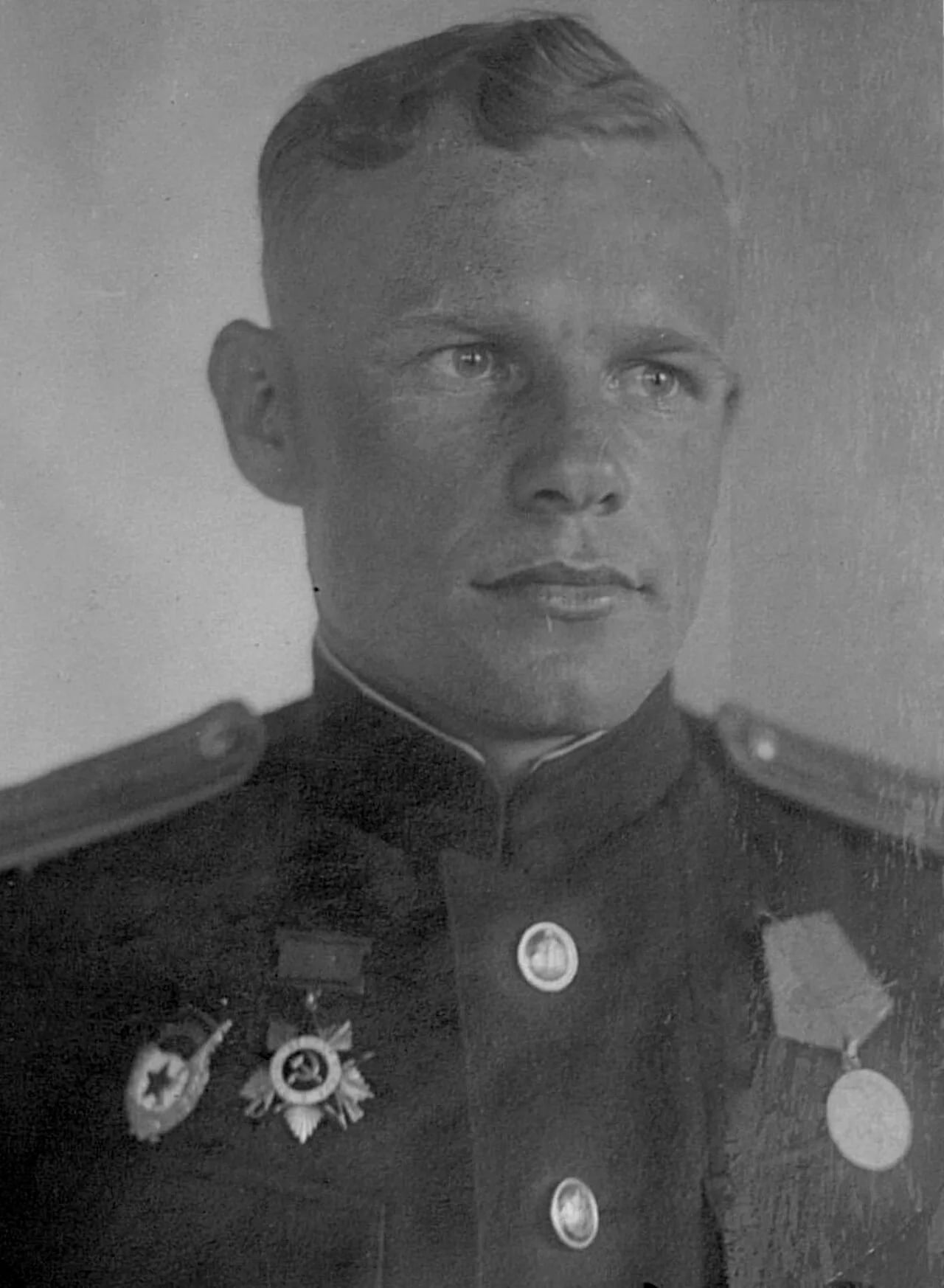 Porträt von Nikolai Danilowitsch Kolesnikow (1921–1998) – Gedenkseite