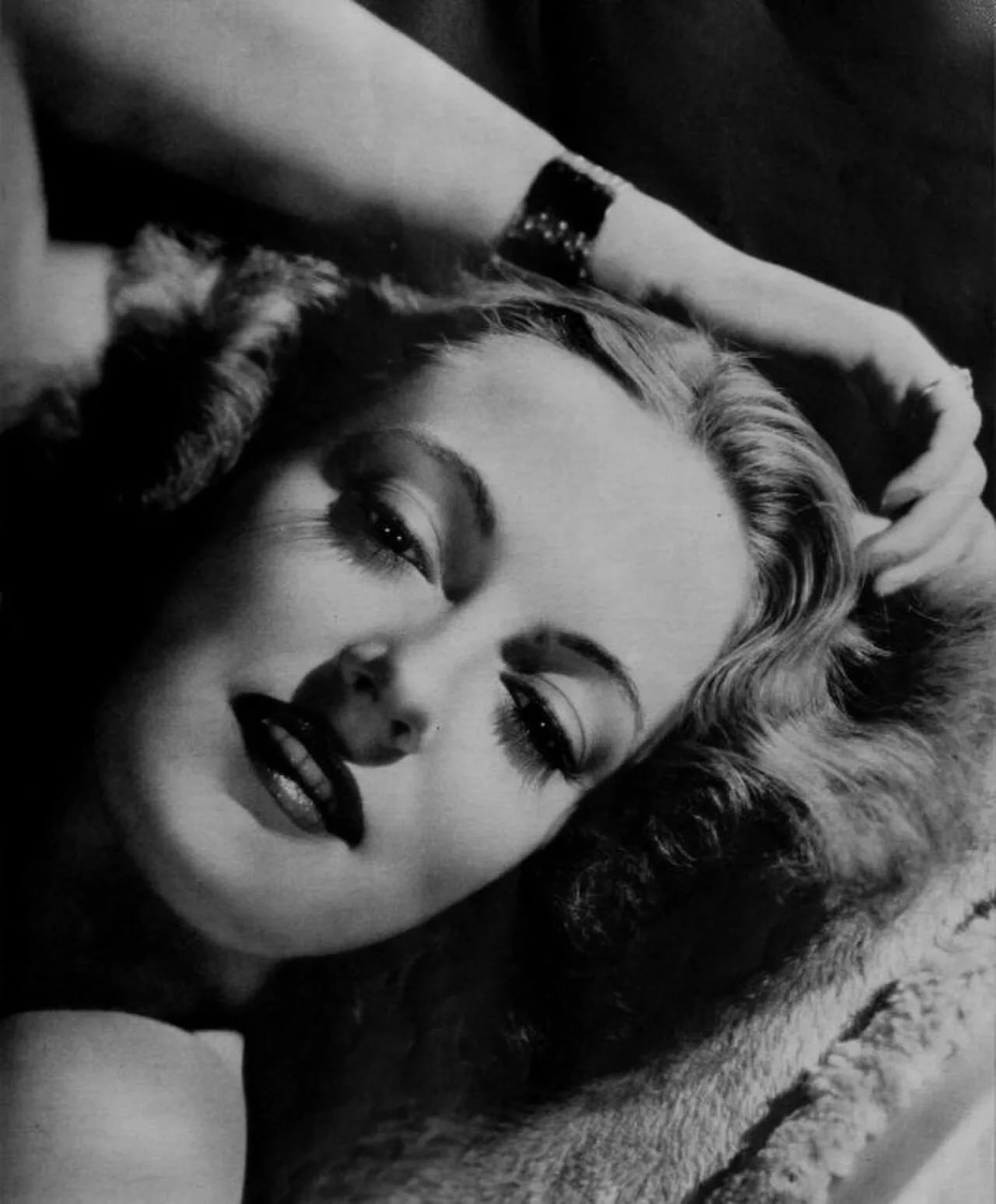 Porträt von Joy Hodges (1915–2003) – Gedenkseite