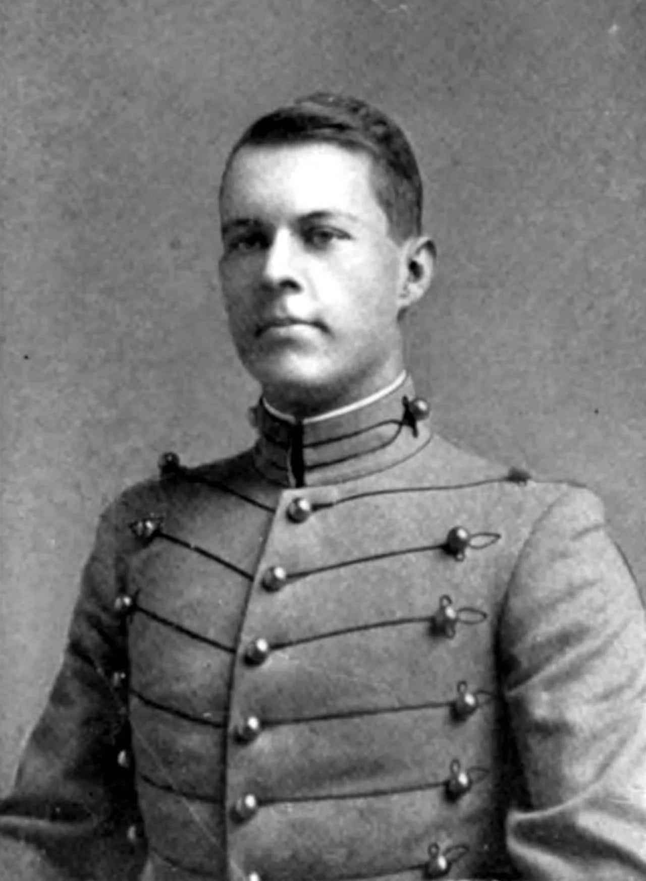 Portrait of James R. N. Weaver (1888–1967) – memorial page