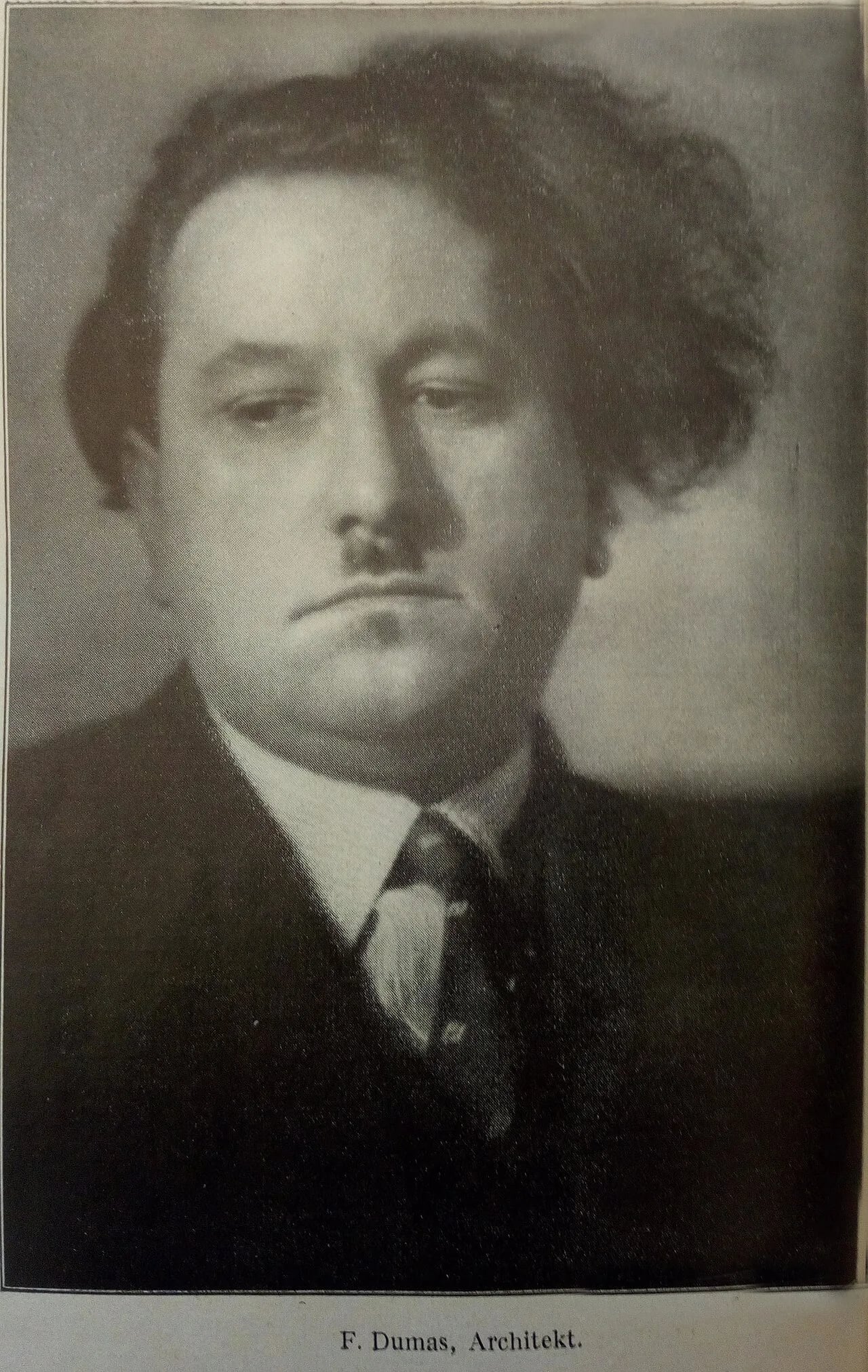 Portrait of Fernand Dumas (1892–1956) – memorial page
