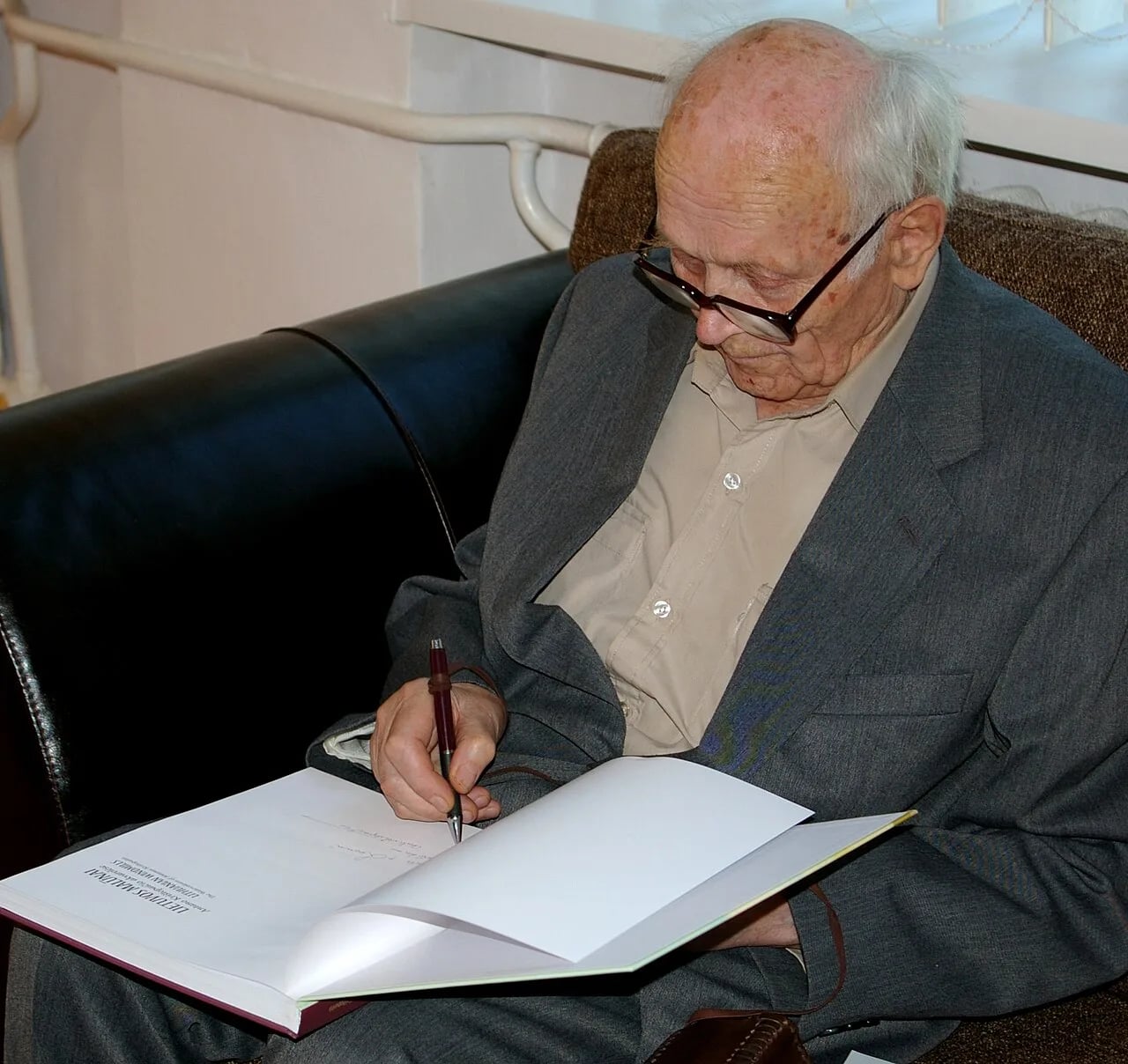 Portrait of Antanas Krištopaitis (1921–2011) – memorial page