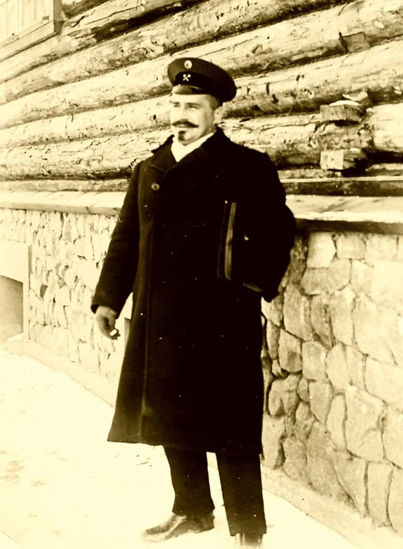 Portrait of Vladimir Langvagen (1880–1943) – memorial page