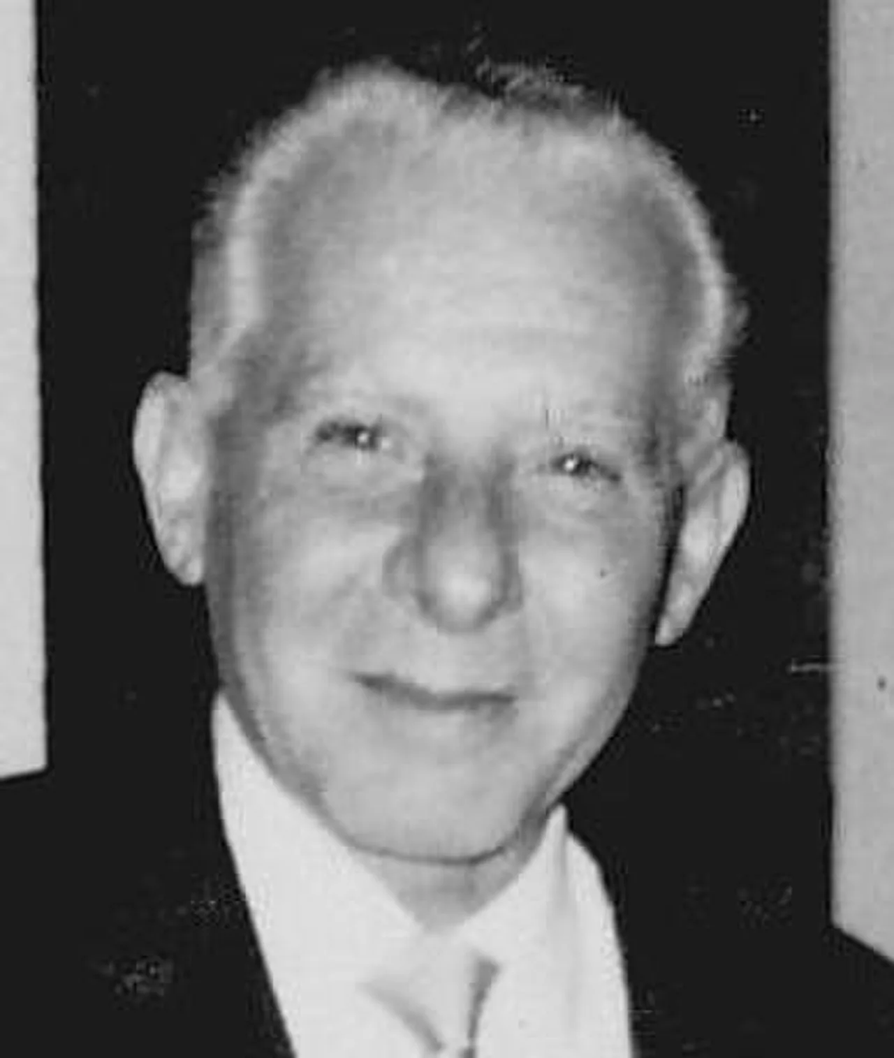 Porträt von Fernando Lara Bustamante (1911–1984) – Gedenkseite