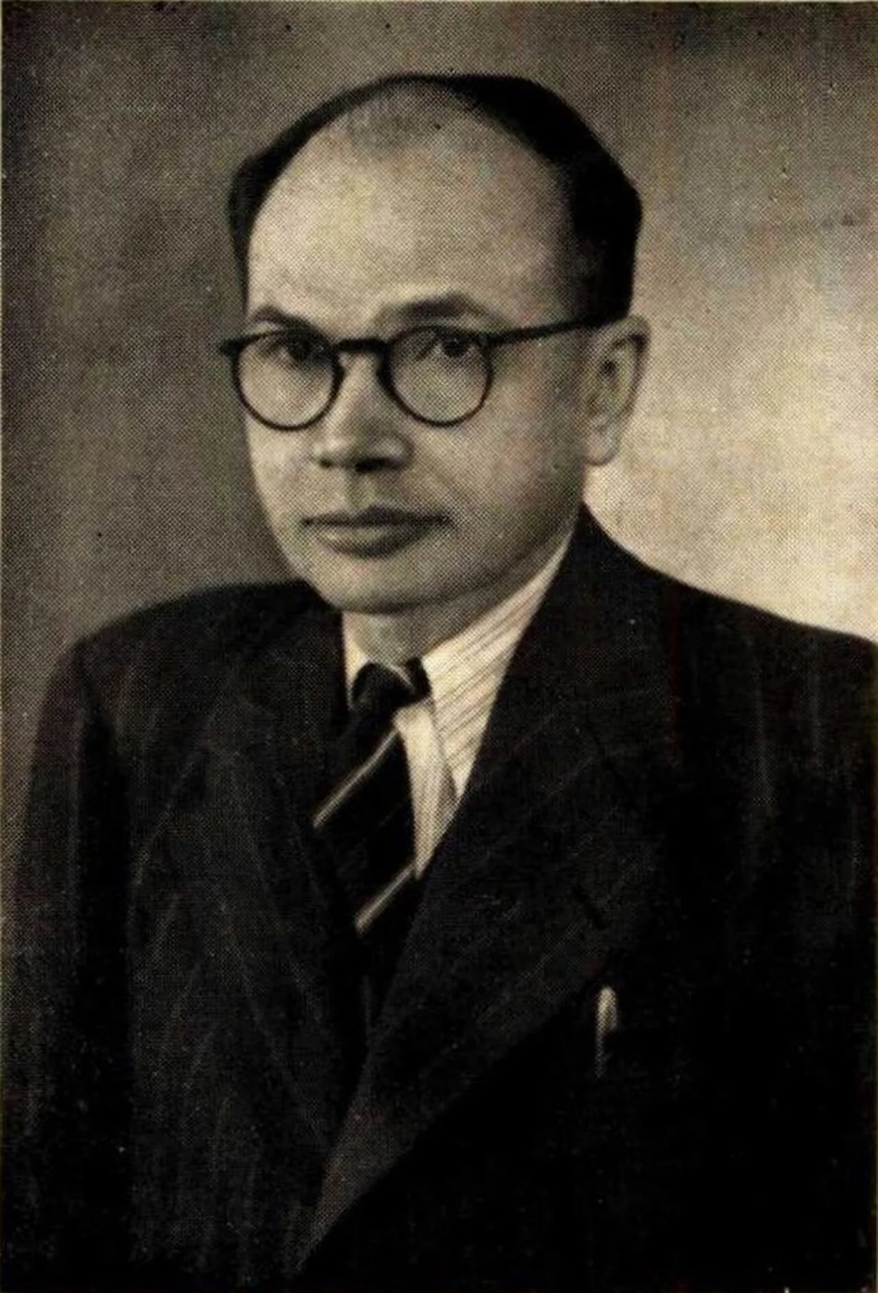 Portrait of Surendranath Sen (1890–1962) – memorial page
