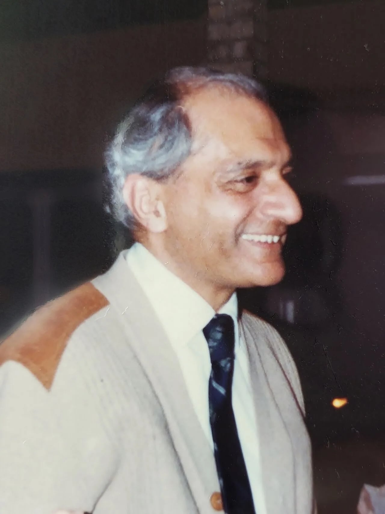 Porträt von Aneesur Rahman (1927–1987) – Gedenkseite
