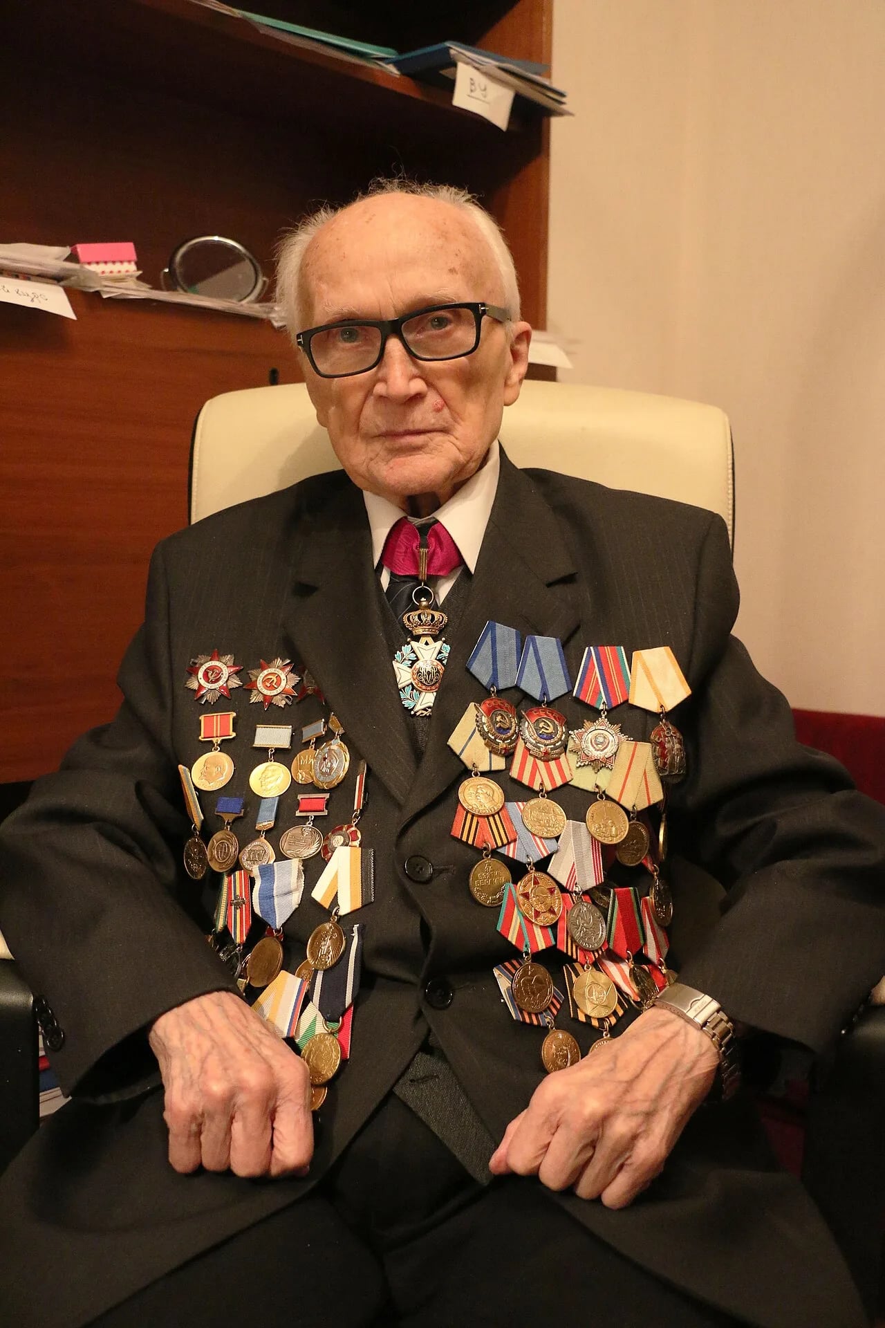 Porträt von Jakow Alexejewitsch Lomko (1917–2018) – Gedenkseite