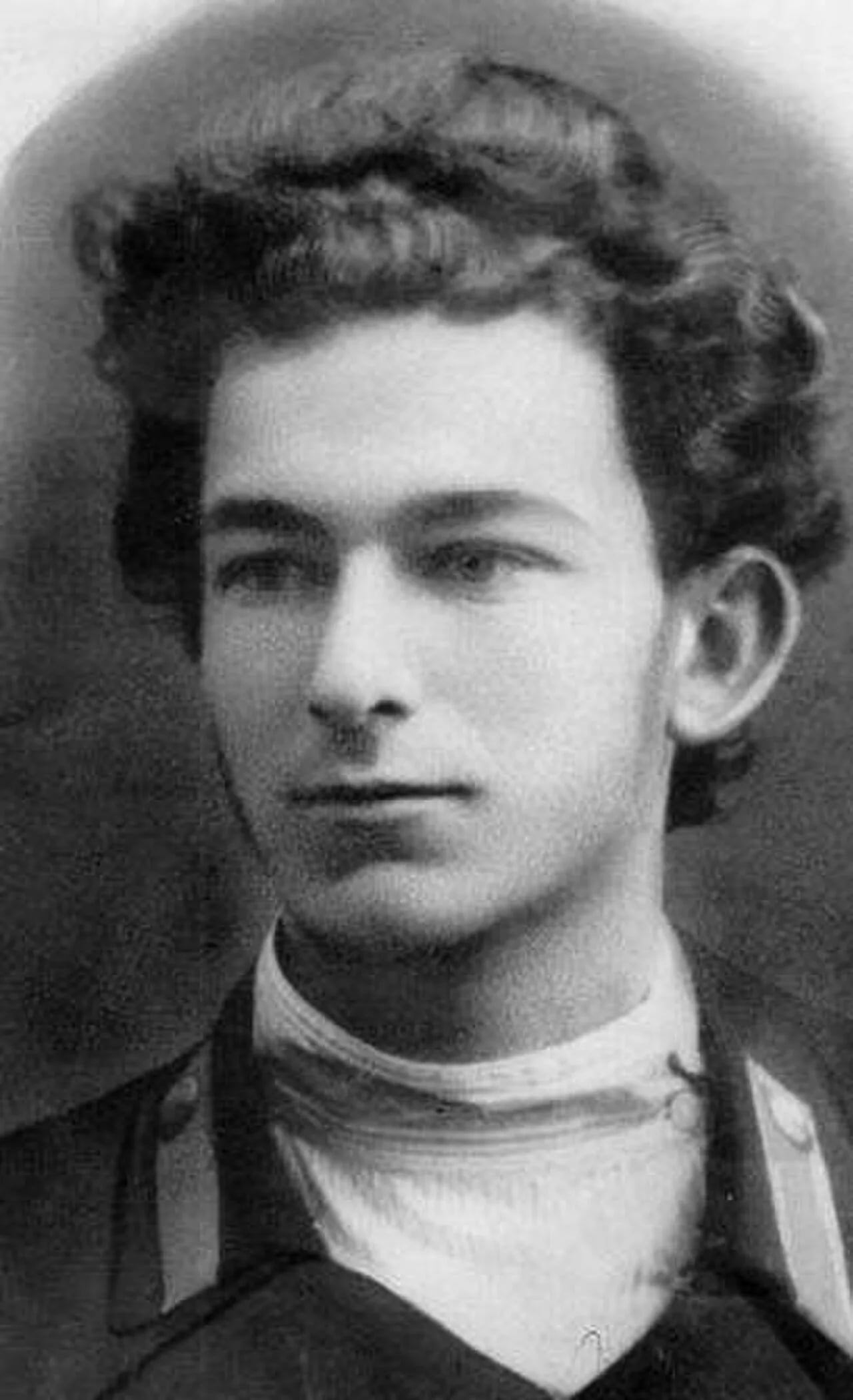 Portrait of Mikhail Makarovsky (1893–1918) – memorial page