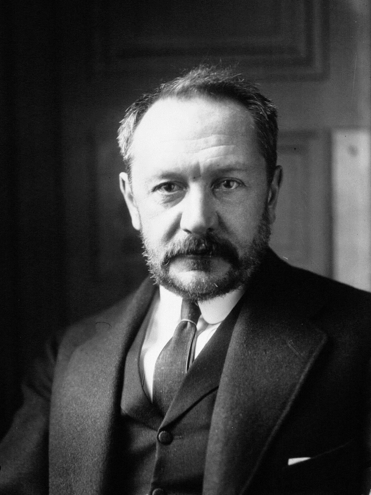 Porträt von Wasilij Alexejewitsch Maklakow (1869–1957) – Gedenkseite