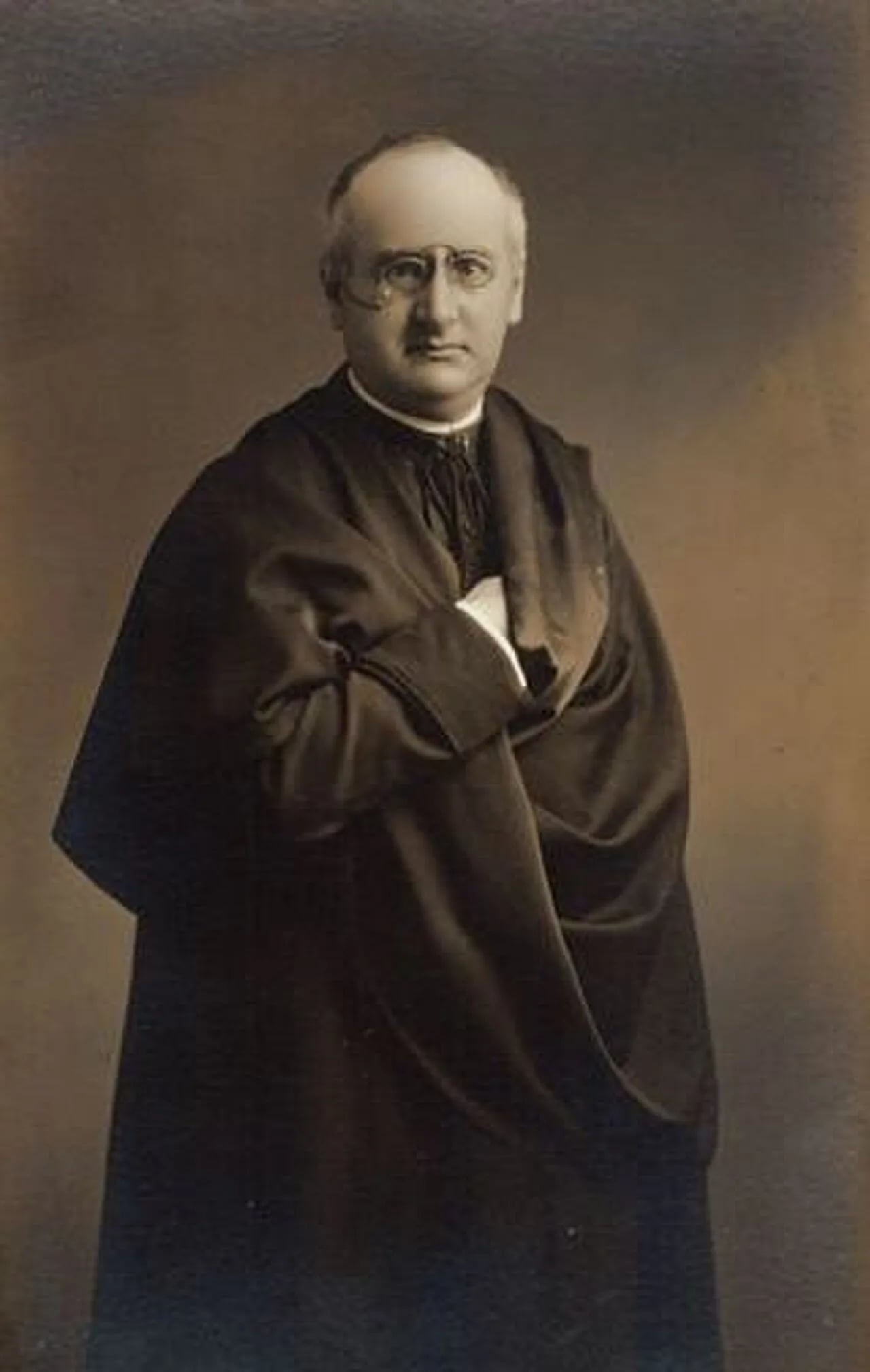 Portrait of Enrique García-Rendueles (1880–1955) – memorial page