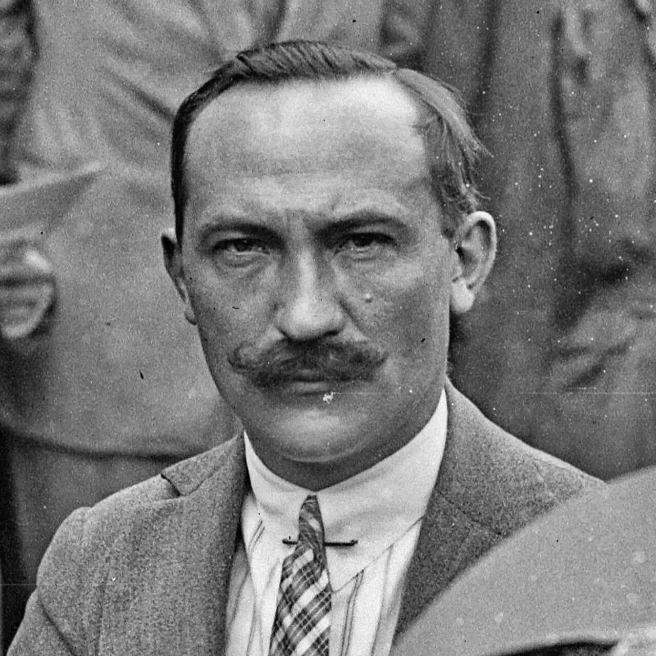 Porträt von René Léonard (1889–1965) – Gedenkseite