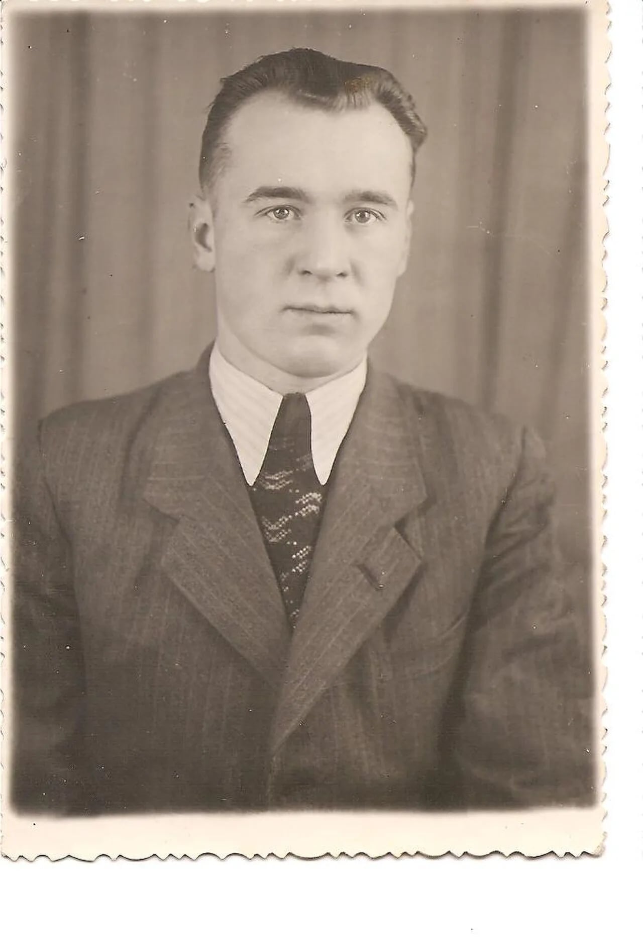Porträt von Mikhaylov Nikolay Petrovich (1928–2010) – Gedenkseite