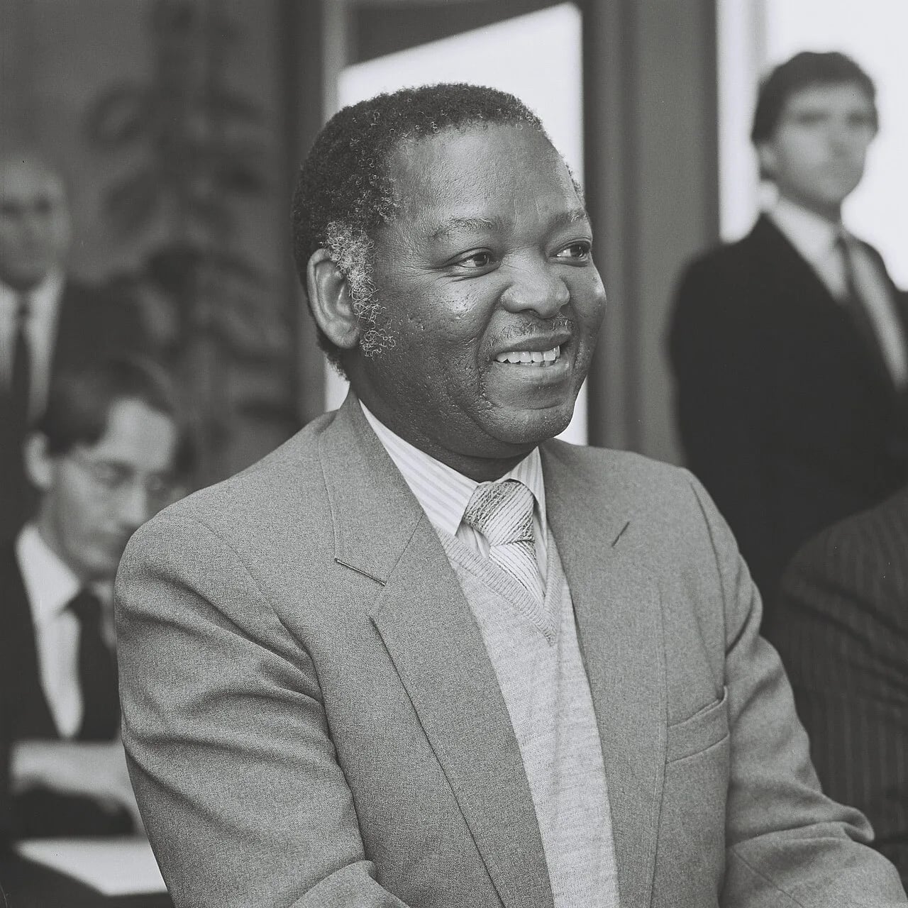 Portrait of Peter Mmusi (1929–1994) – memorial page