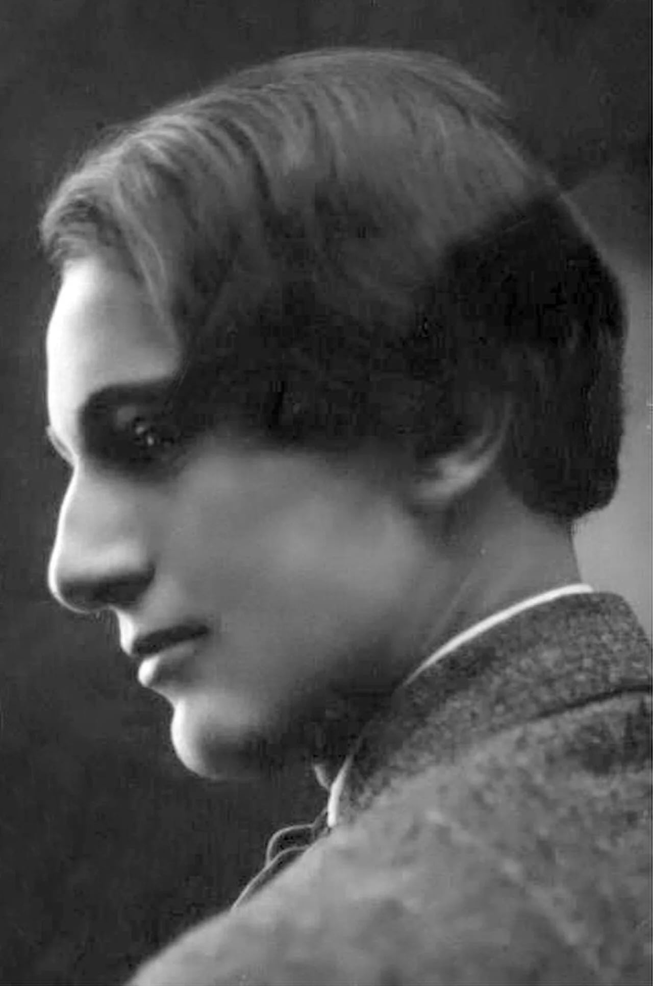 Porträt von Edvard Muradyan (1907–1979) – Gedenkseite