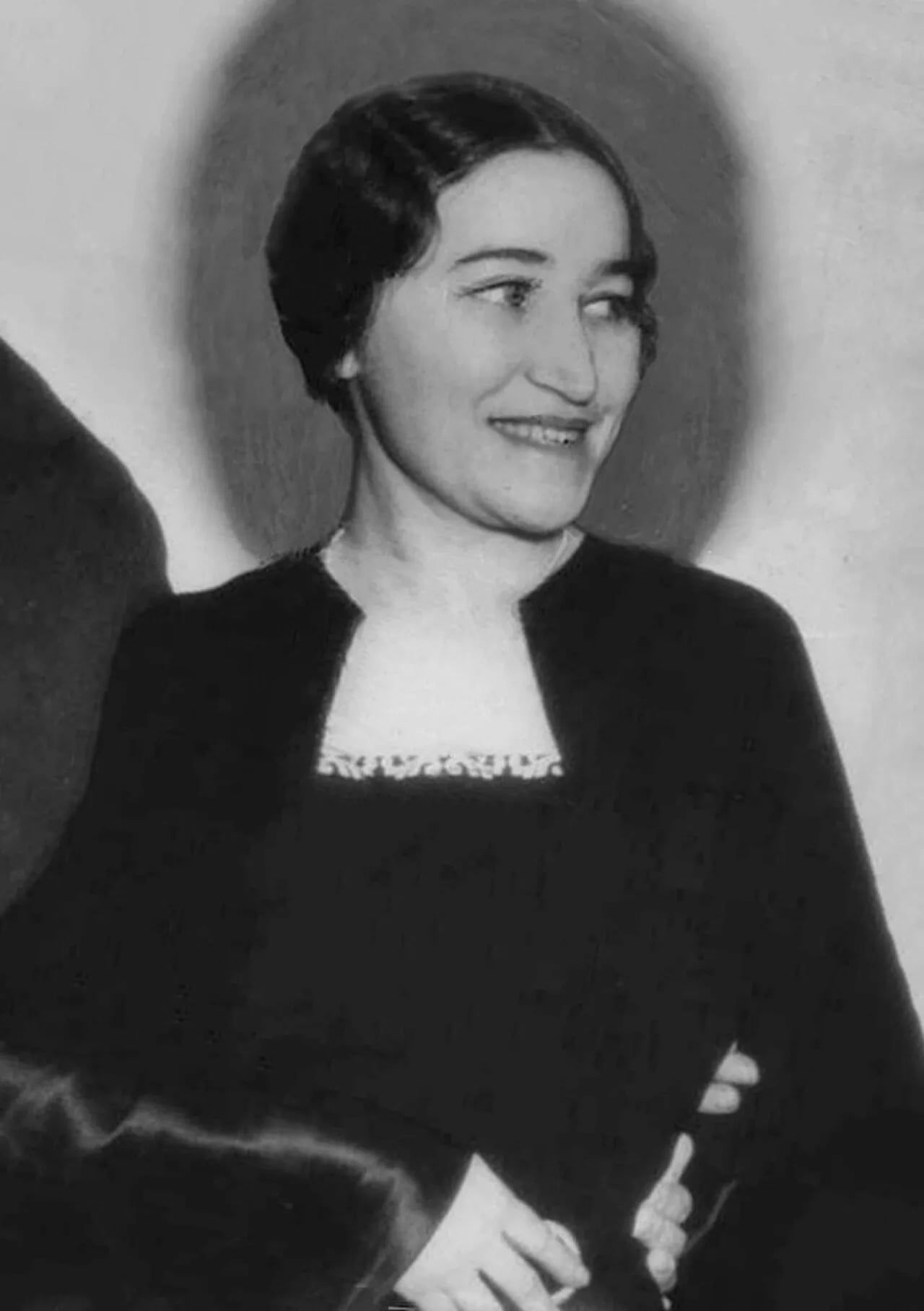 Portrait of Polina Semjonowna Schemtschuschina (1897–1970) – memorial page