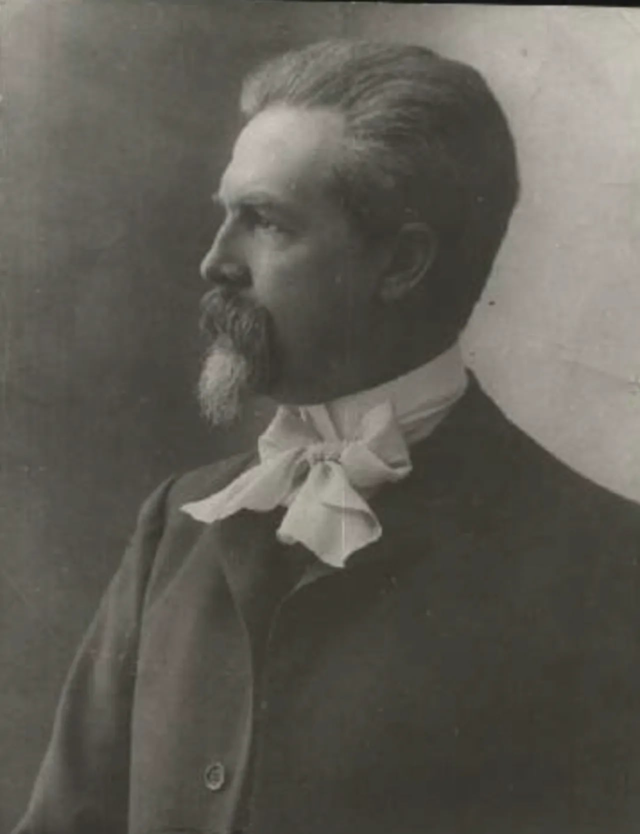 Porträt von Gustav Neuhaus (1847–1938) – Gedenkseite