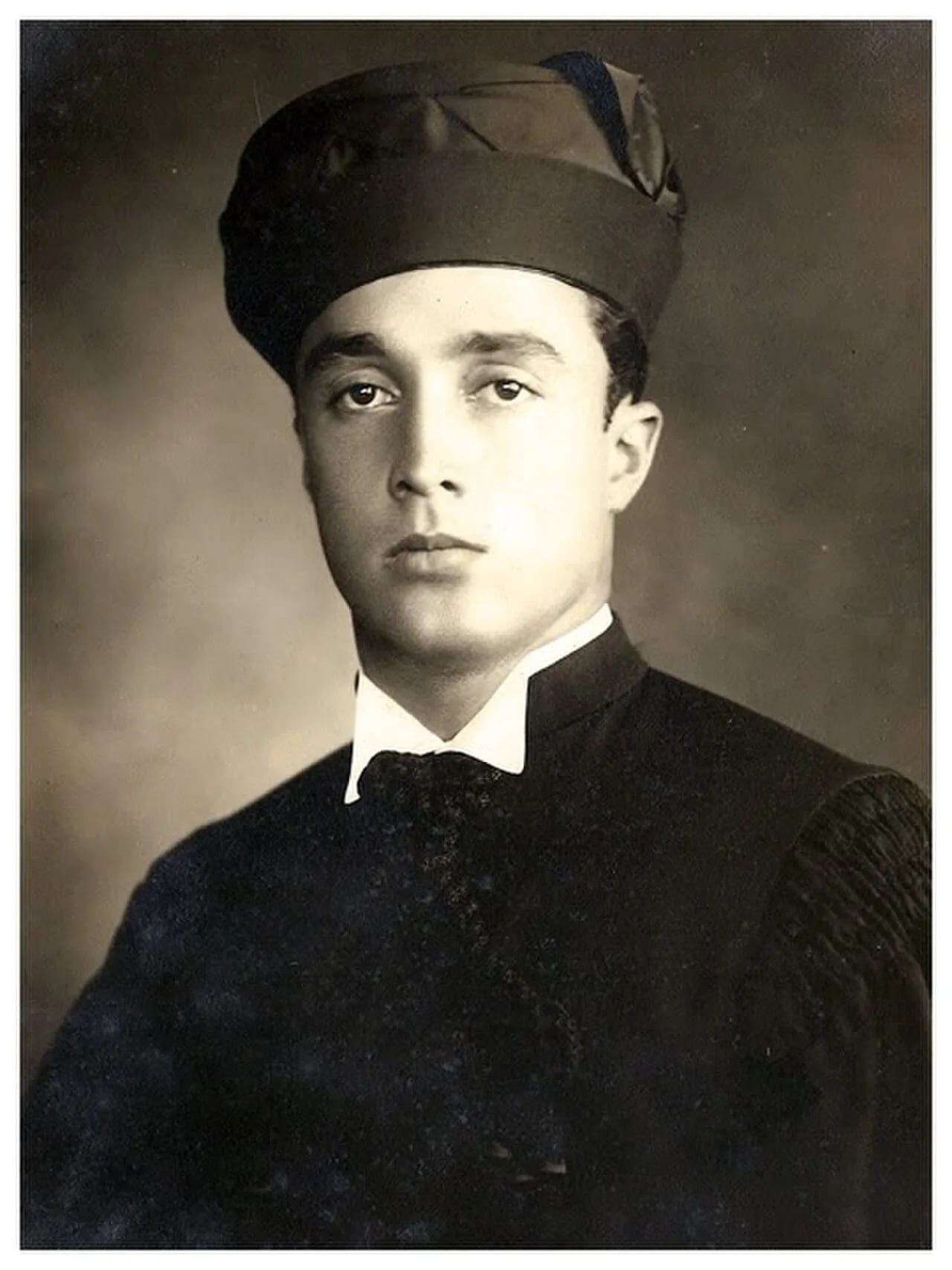 Porträt von Mário Machado Bittencourt (1909–1932) – Gedenkseite