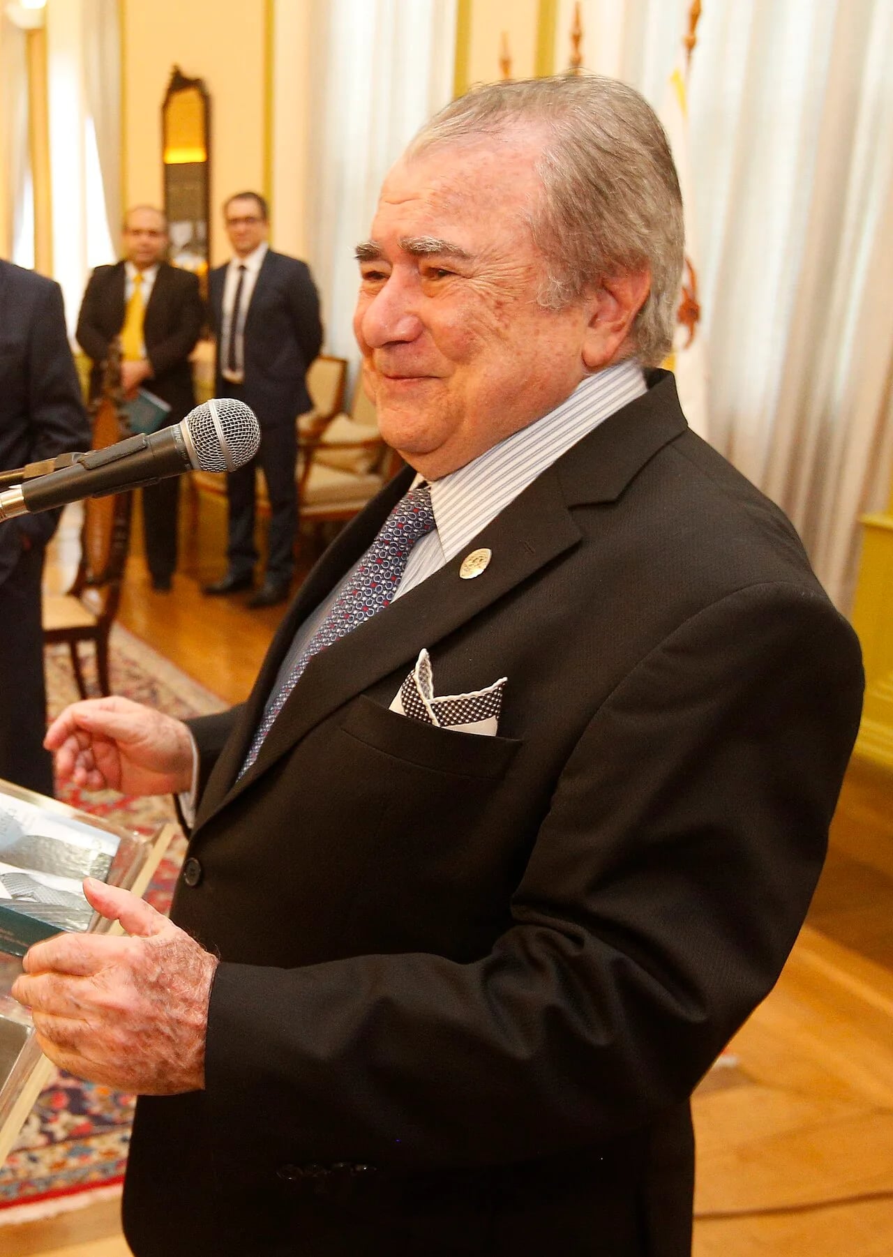 Porträt von Zeno Veloso (1945–2021) – Gedenkseite