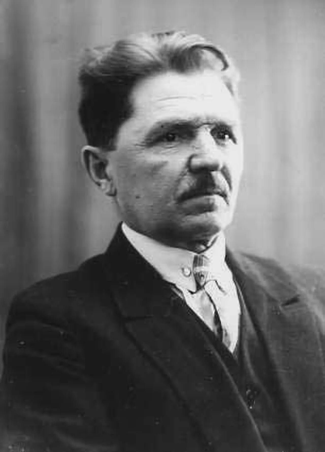 Portrait of Pawel Georgijewitsch Nisowoi (1877–1940) – memorial page