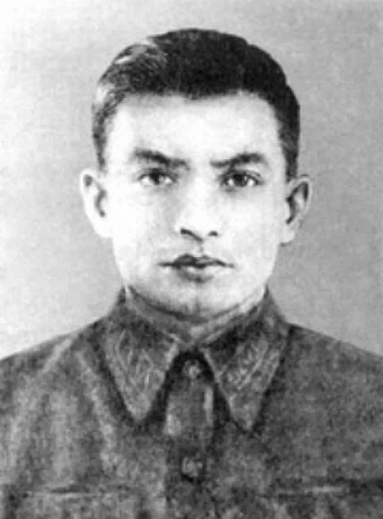 Portrait of Khanpasha Nuradilov (1922–1942) – memorial page