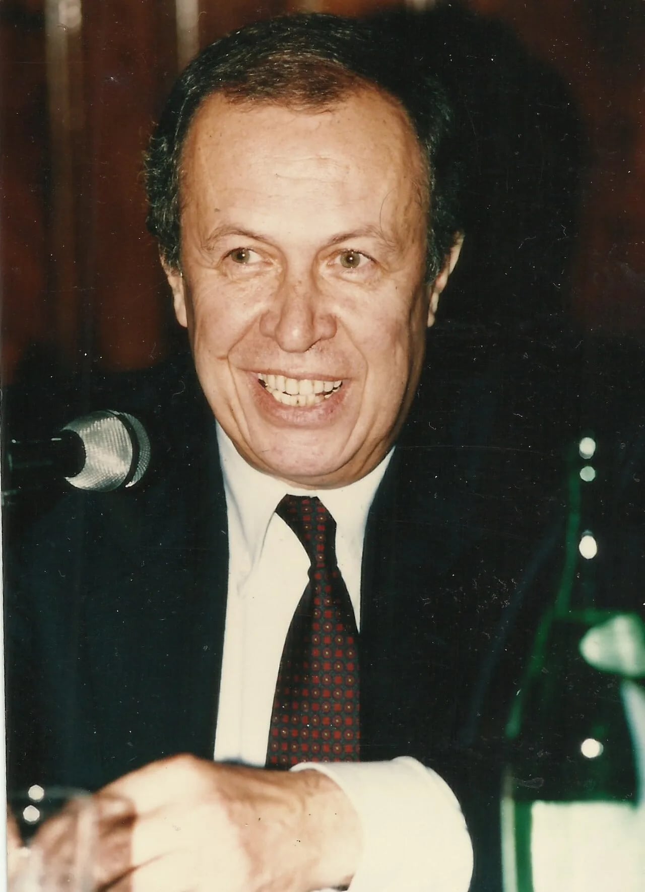 Porträt von Emanuele Vinassa de Regny (1936–2012) – Gedenkseite