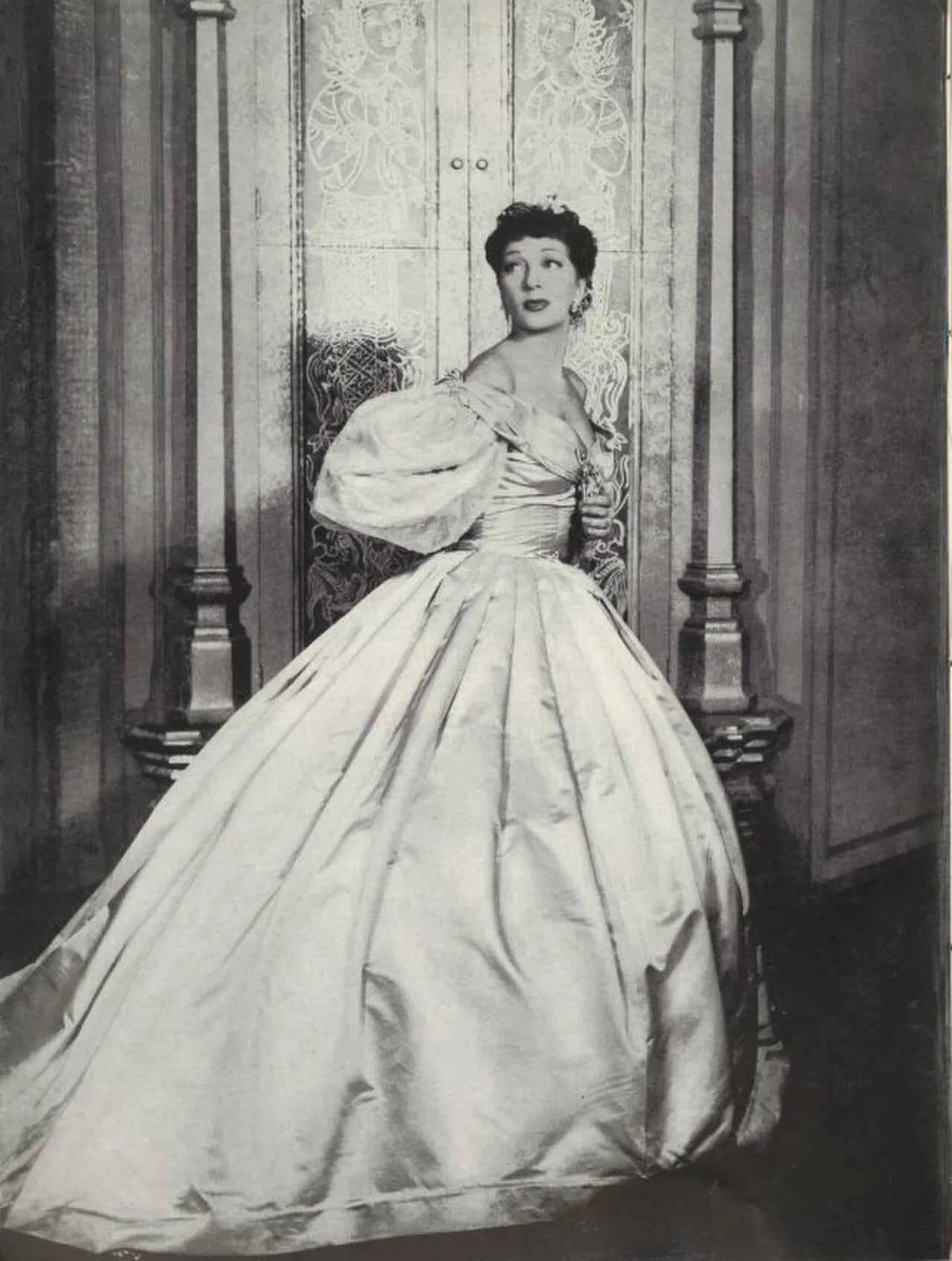 Porträt von Gertrude Lawrence (1898–1952) – Gedenkseite