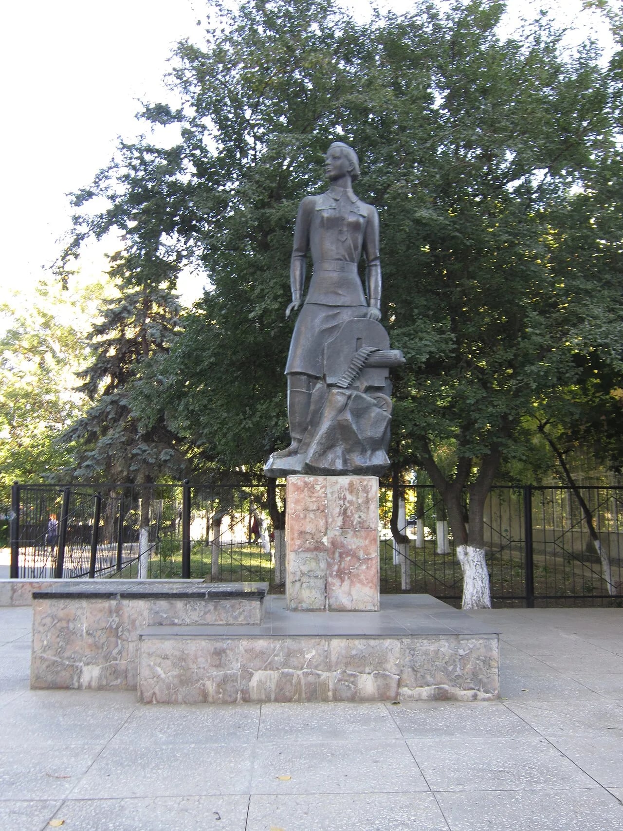 Porträt von Nina Onilova (1921–1942) – Gedenkseite