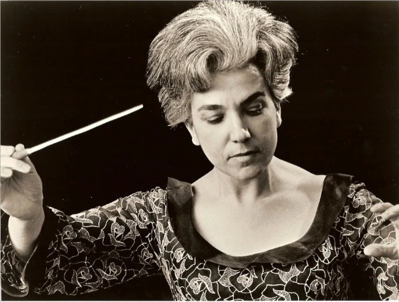 Porträt von Fiora Contino (1925–2017) – Gedenkseite