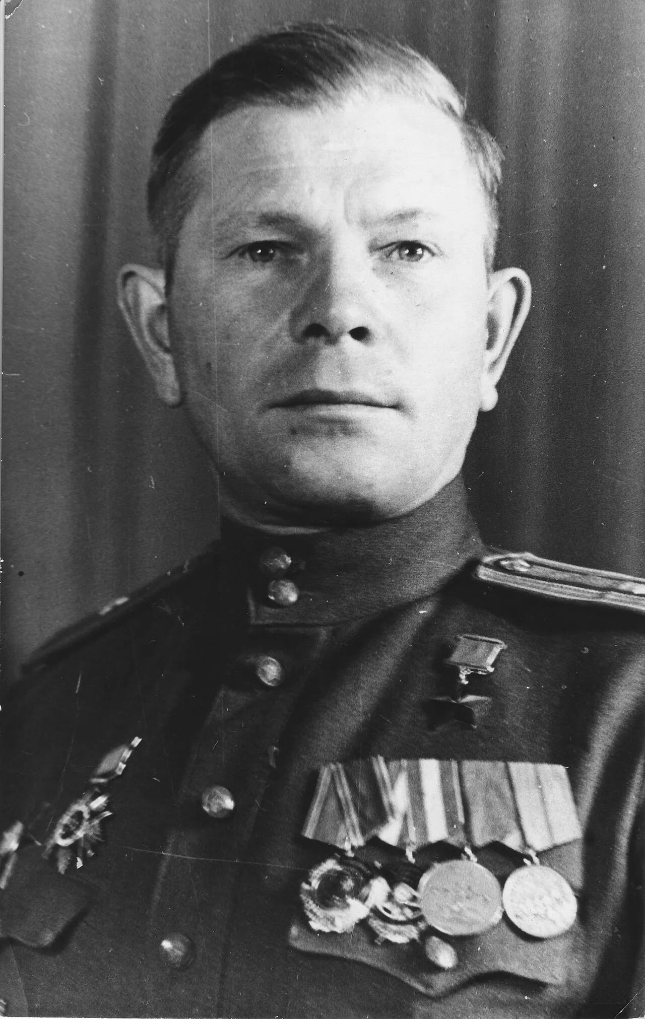 Porträt von Timofey Pavlov (1903–1996) – Gedenkseite