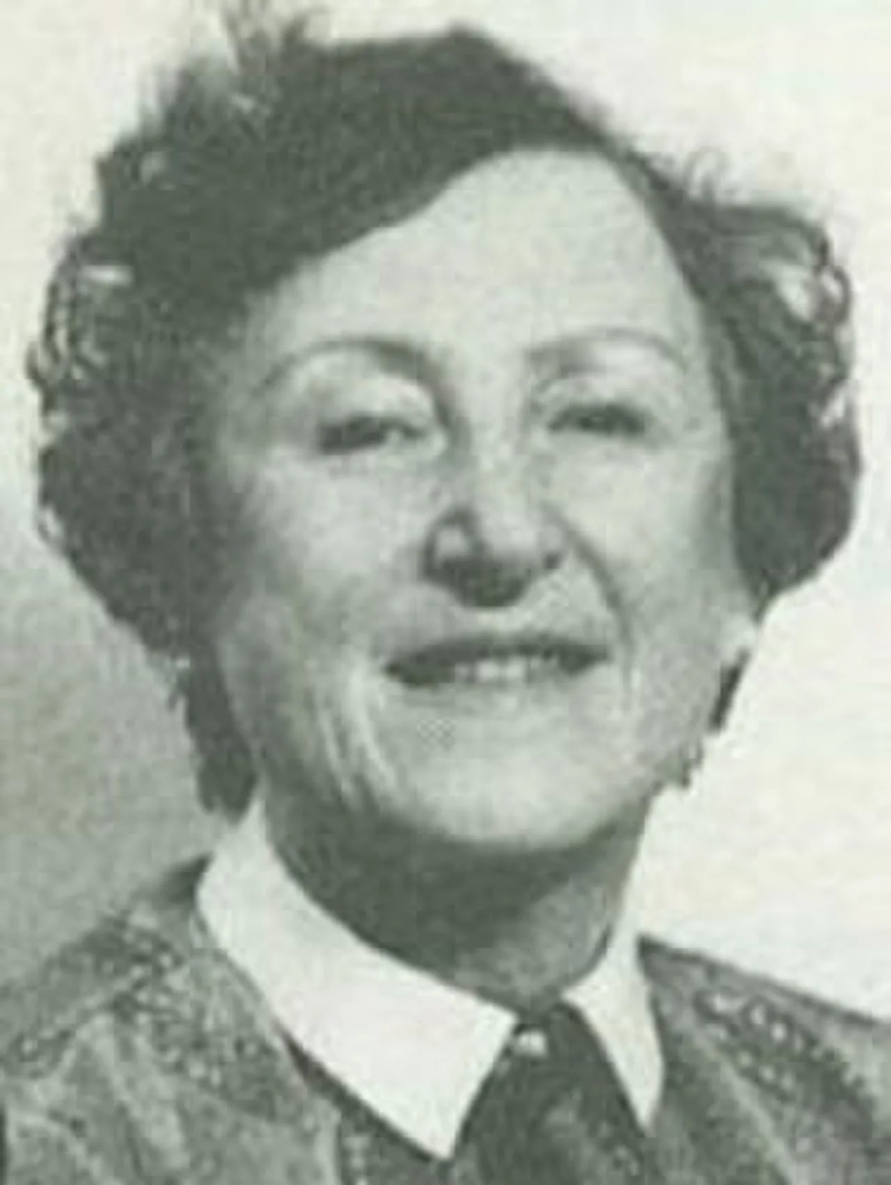 Portrait of Dinora Pines (1918–2002) – memorial page
