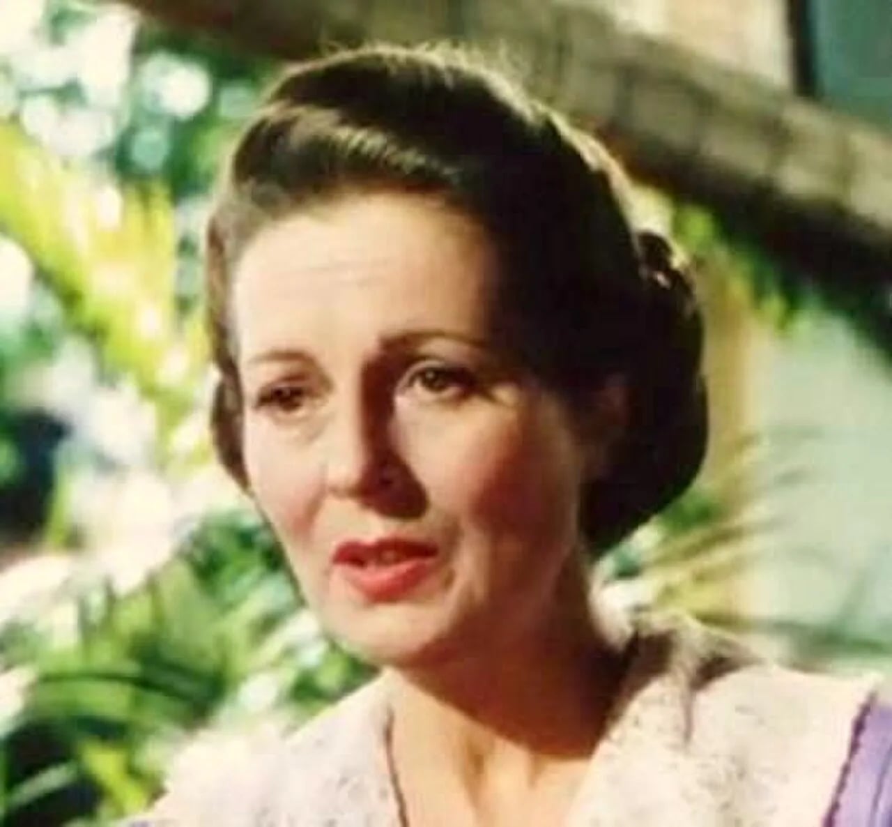 Portrait of Nora Swinburne (1902–2000) – memorial page
