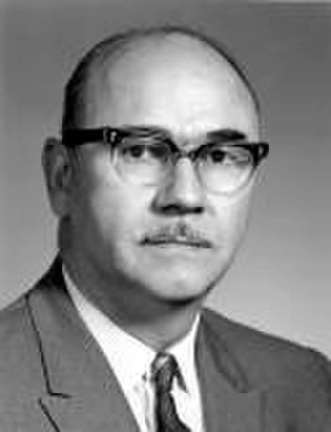 Portrait of Woodrow Stanley Lloyd (1913–1972) – memorial page
