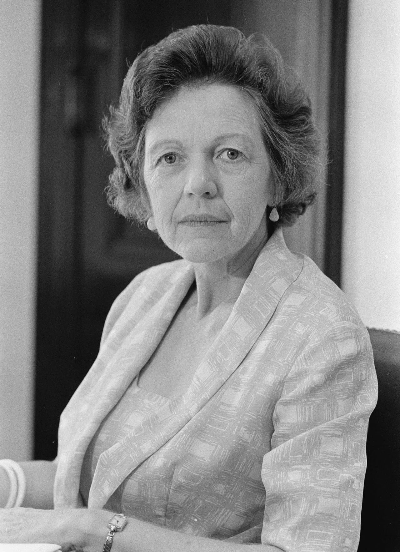Portrait of Maurine Brown Neuberger (1907–2000) – memorial page