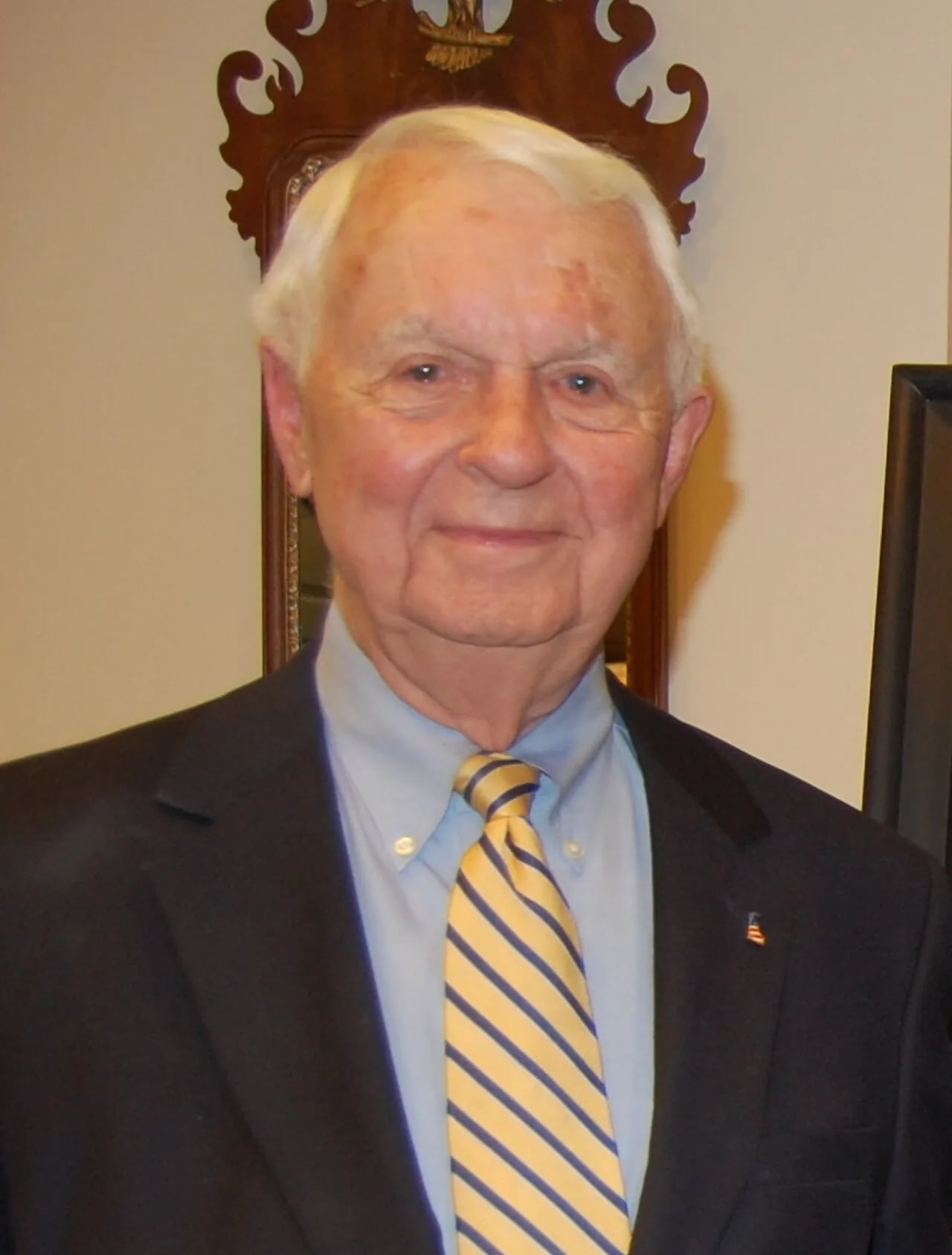Portrait of Dale E. Wolf (1924–2021) – memorial page