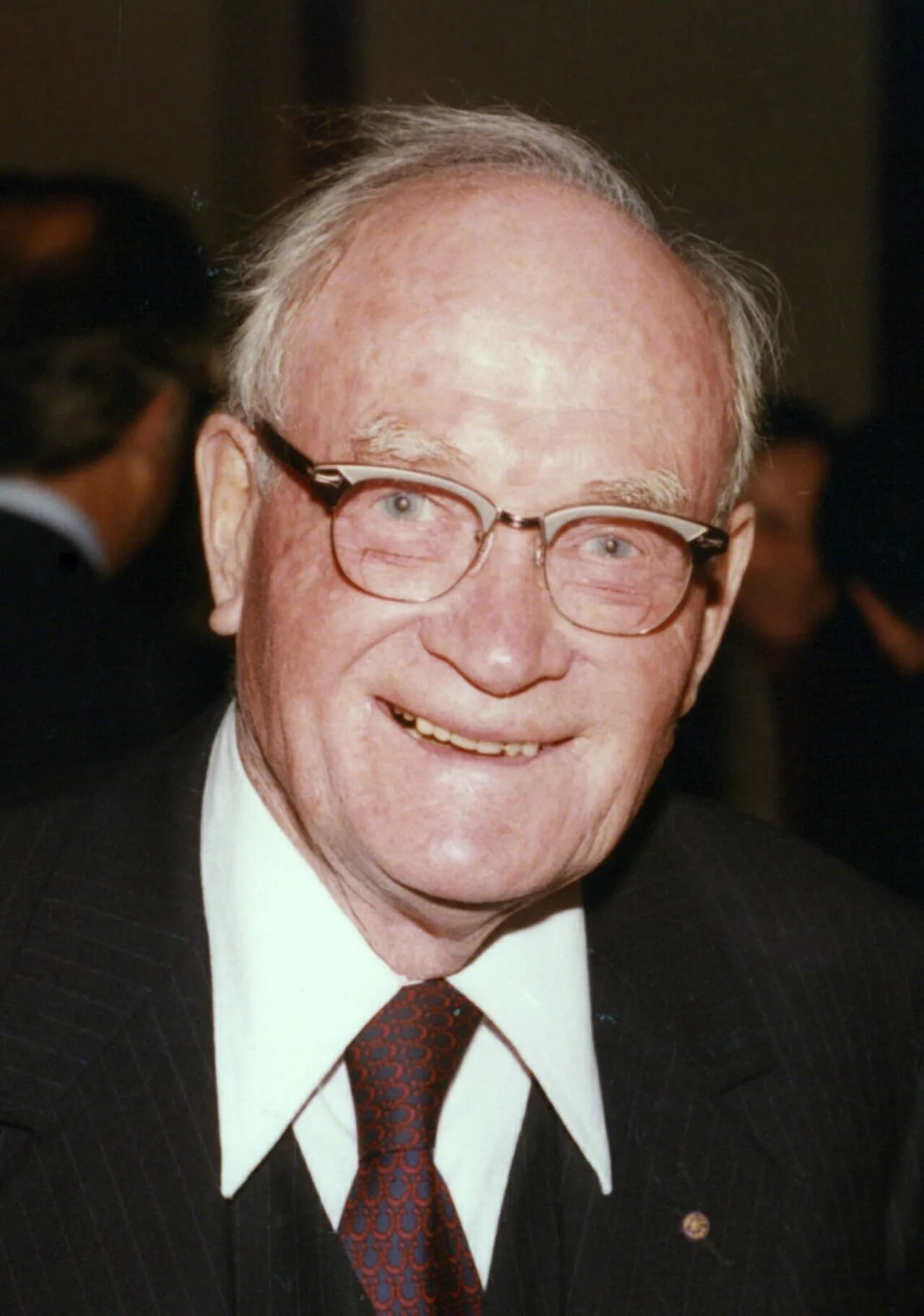 Portrait of Cecil H. Green (1900–2003) – memorial page