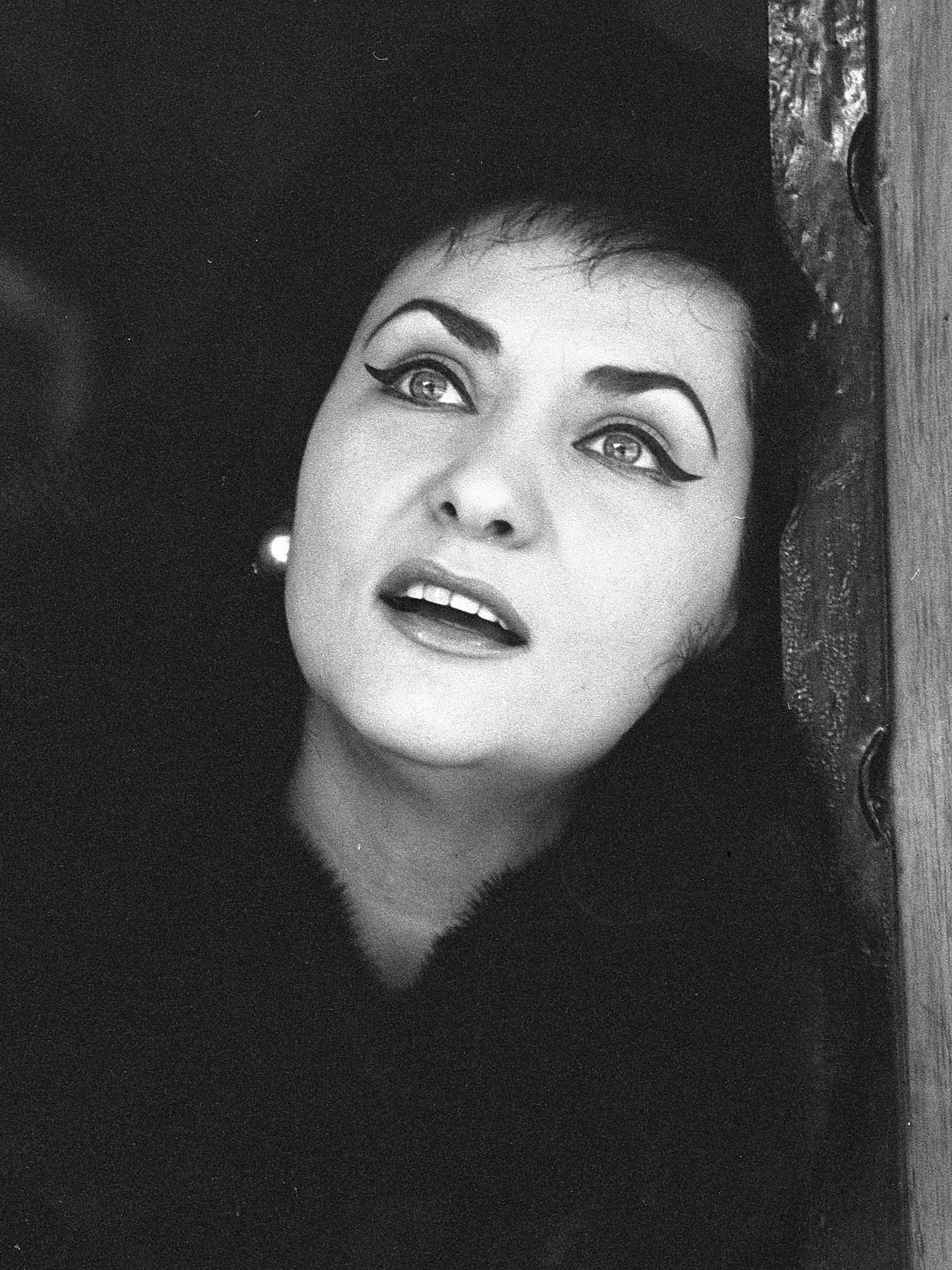Porträt von Virginia Zeani (1925–2023) – Gedenkseite